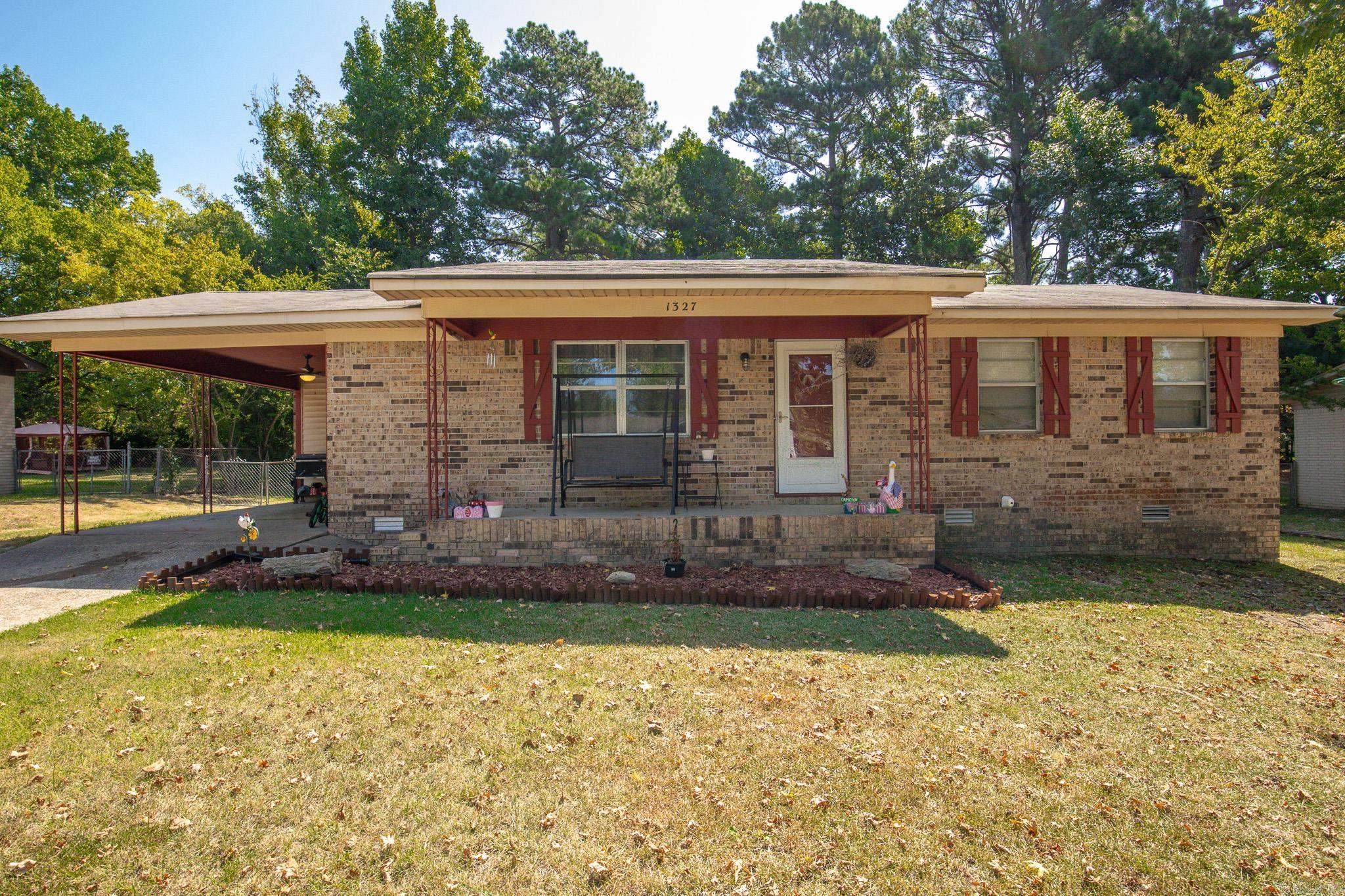 1327 Nottingham — photo