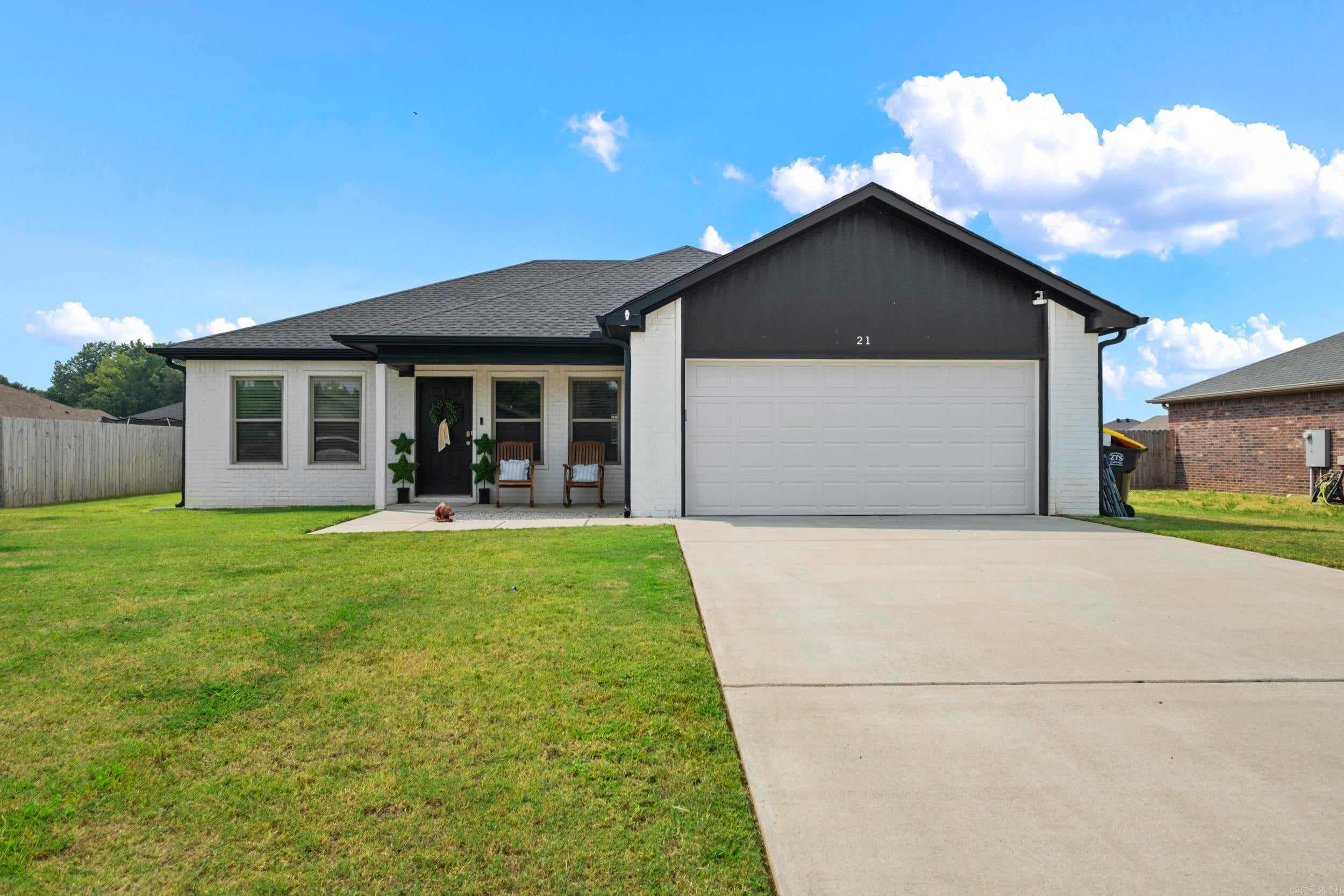 21 Winchester Drive — photo