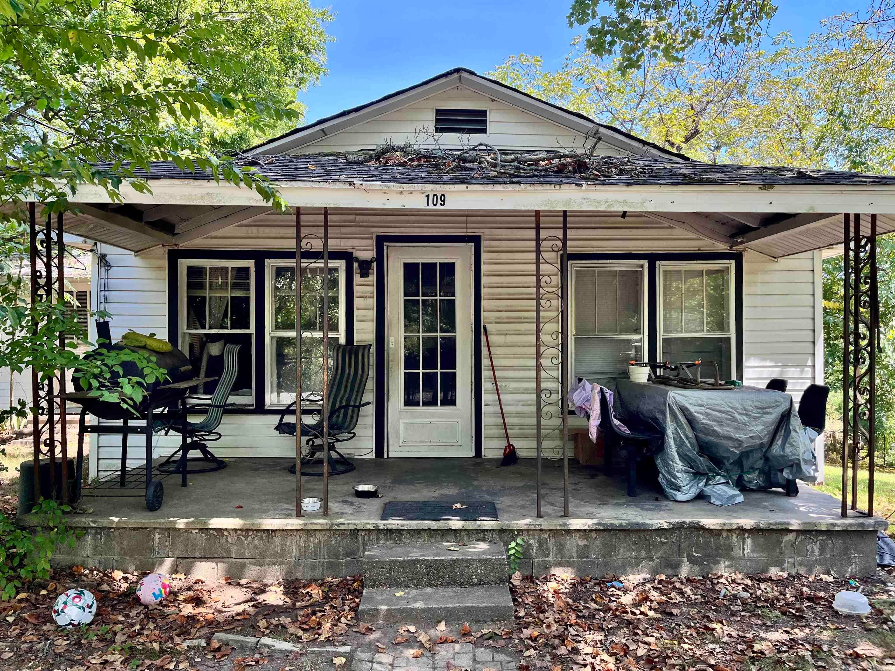 109 Gibbs Street — photo
