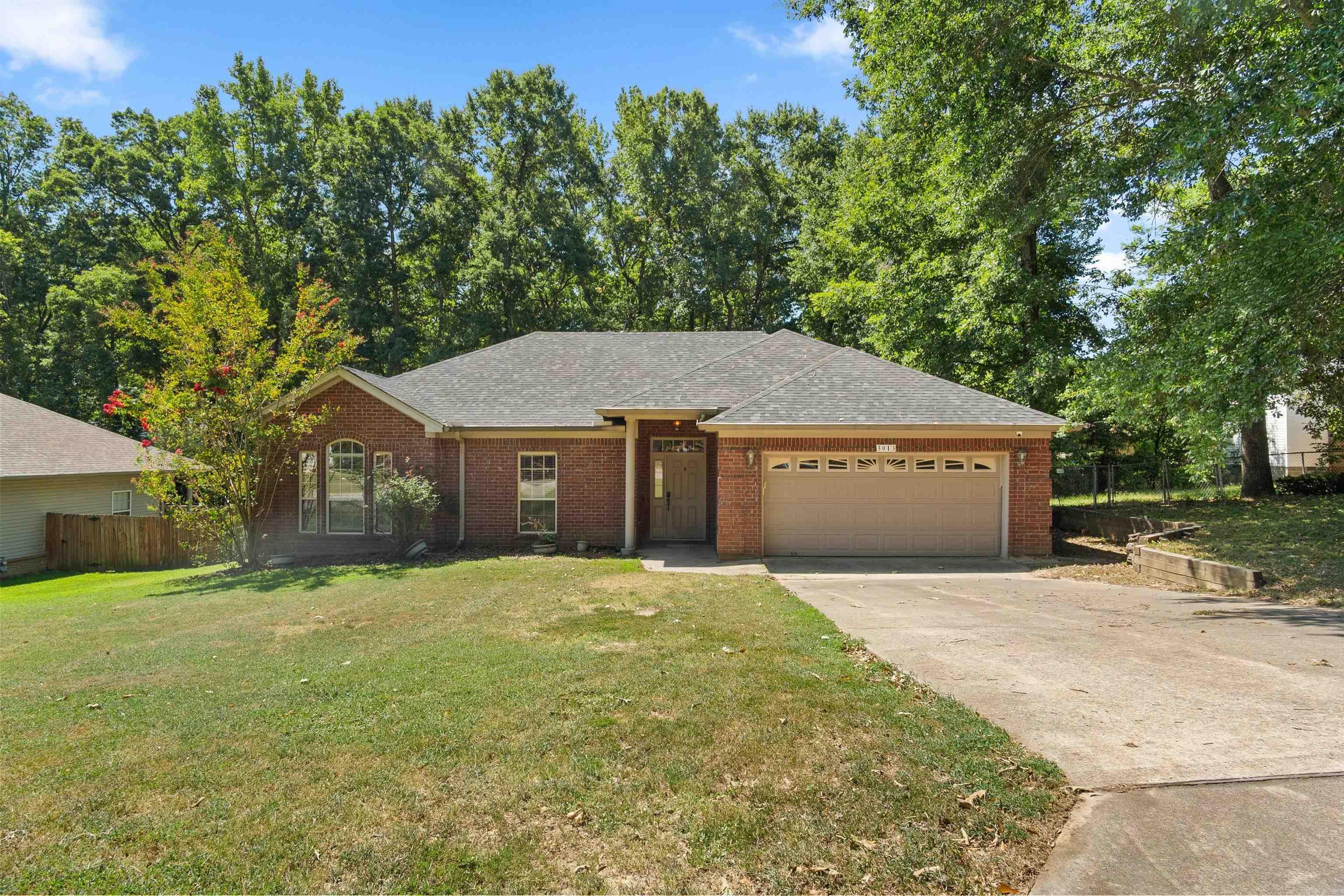 3013 Greenbrier Drive — photo