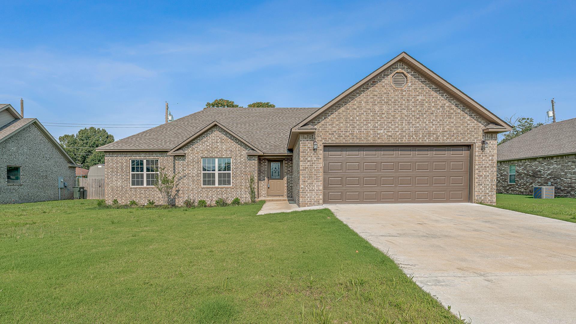 117 Pecan Street — photo