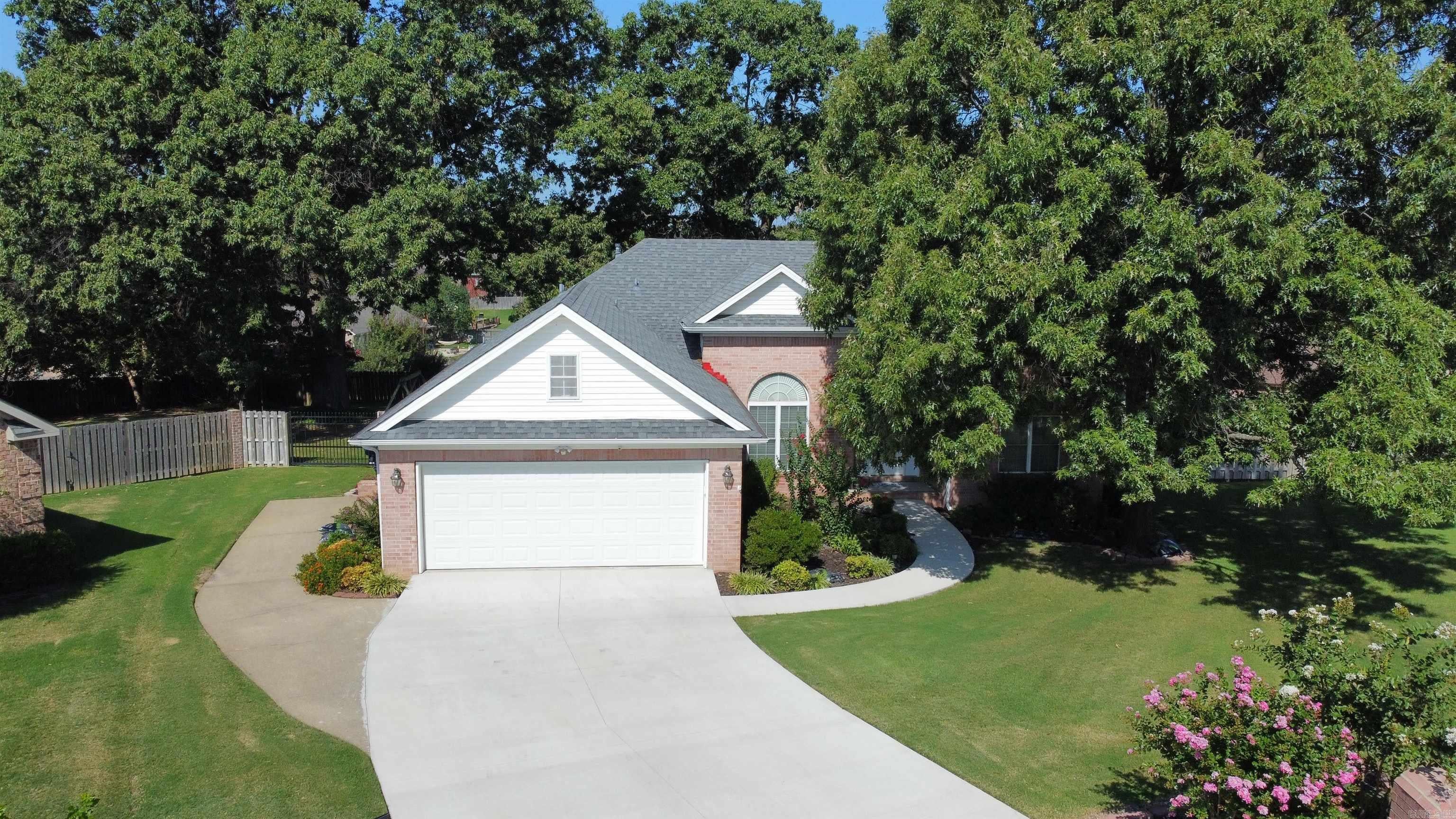 4104 Wetherfield — photo