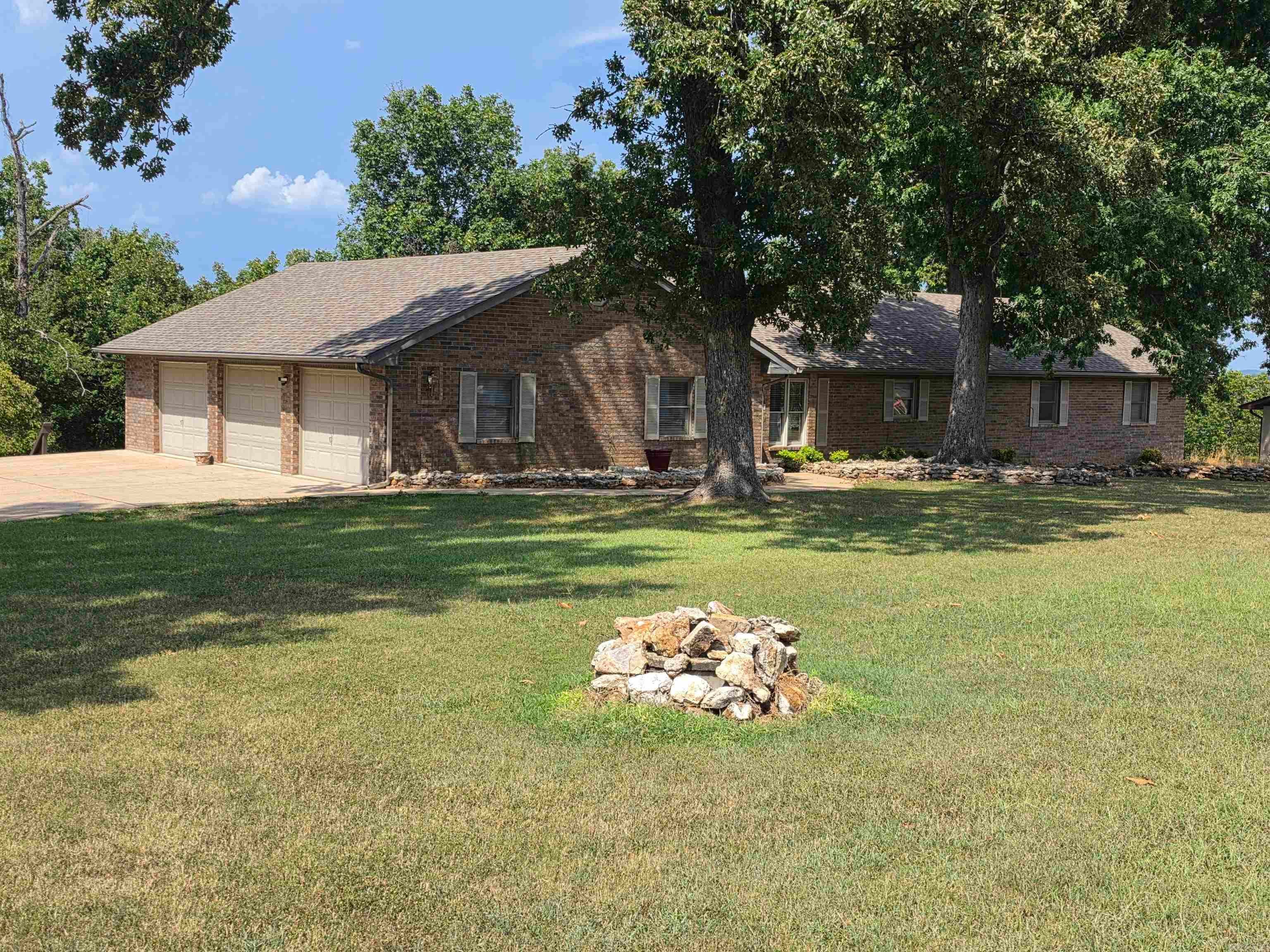 334 Forrest Hills Drive — photo