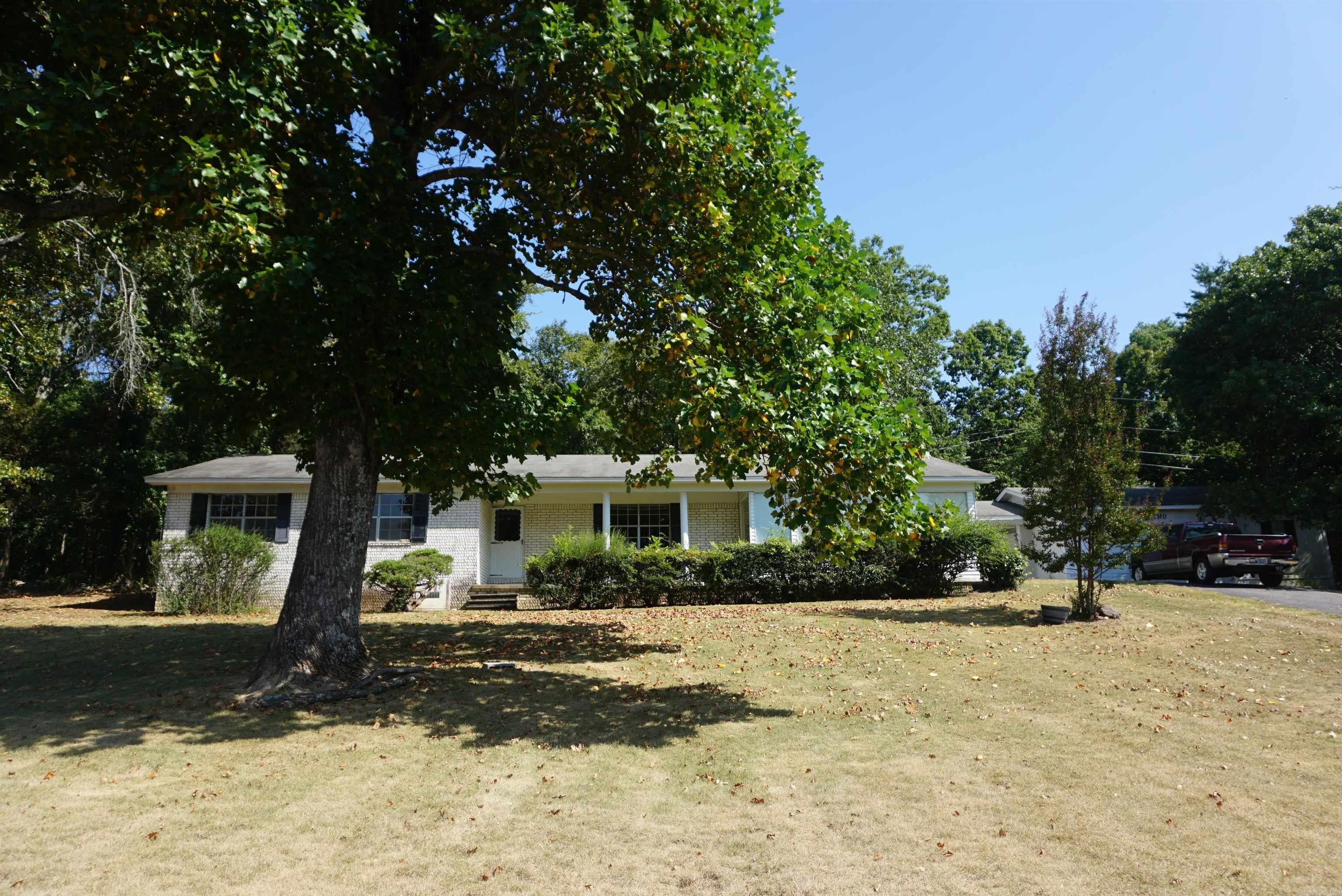1310 Headlee Dr — photo