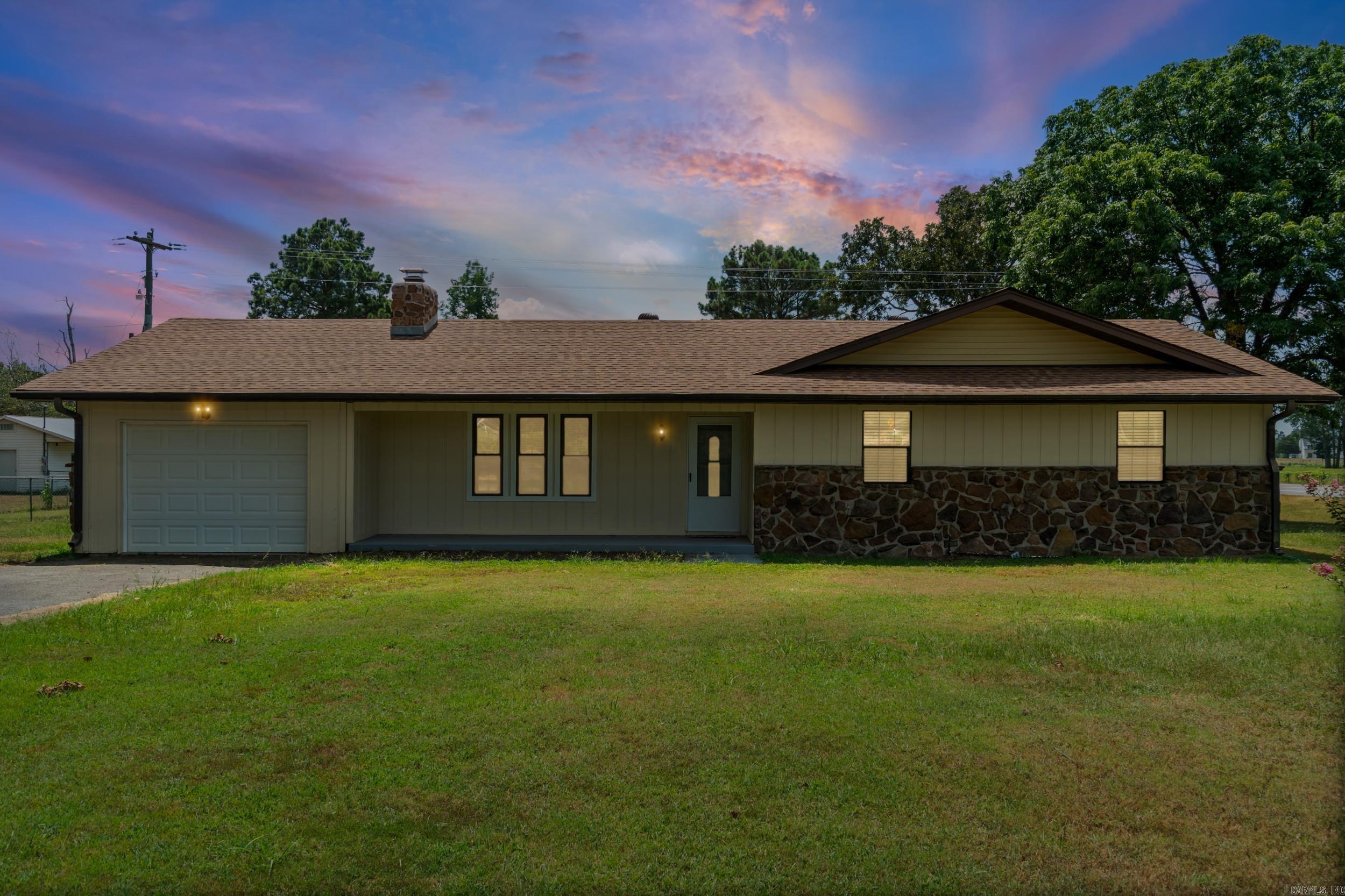 468 Honey Hill Rd. — photo