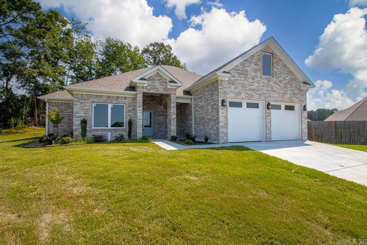 2116 Sable Oaks — photo