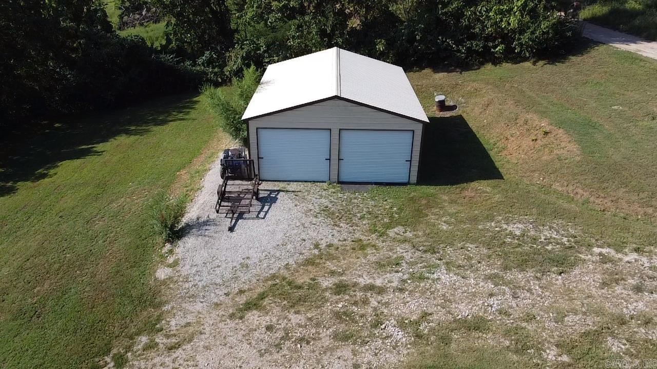 Home in Lead Hill, AR 72644 — photo 2