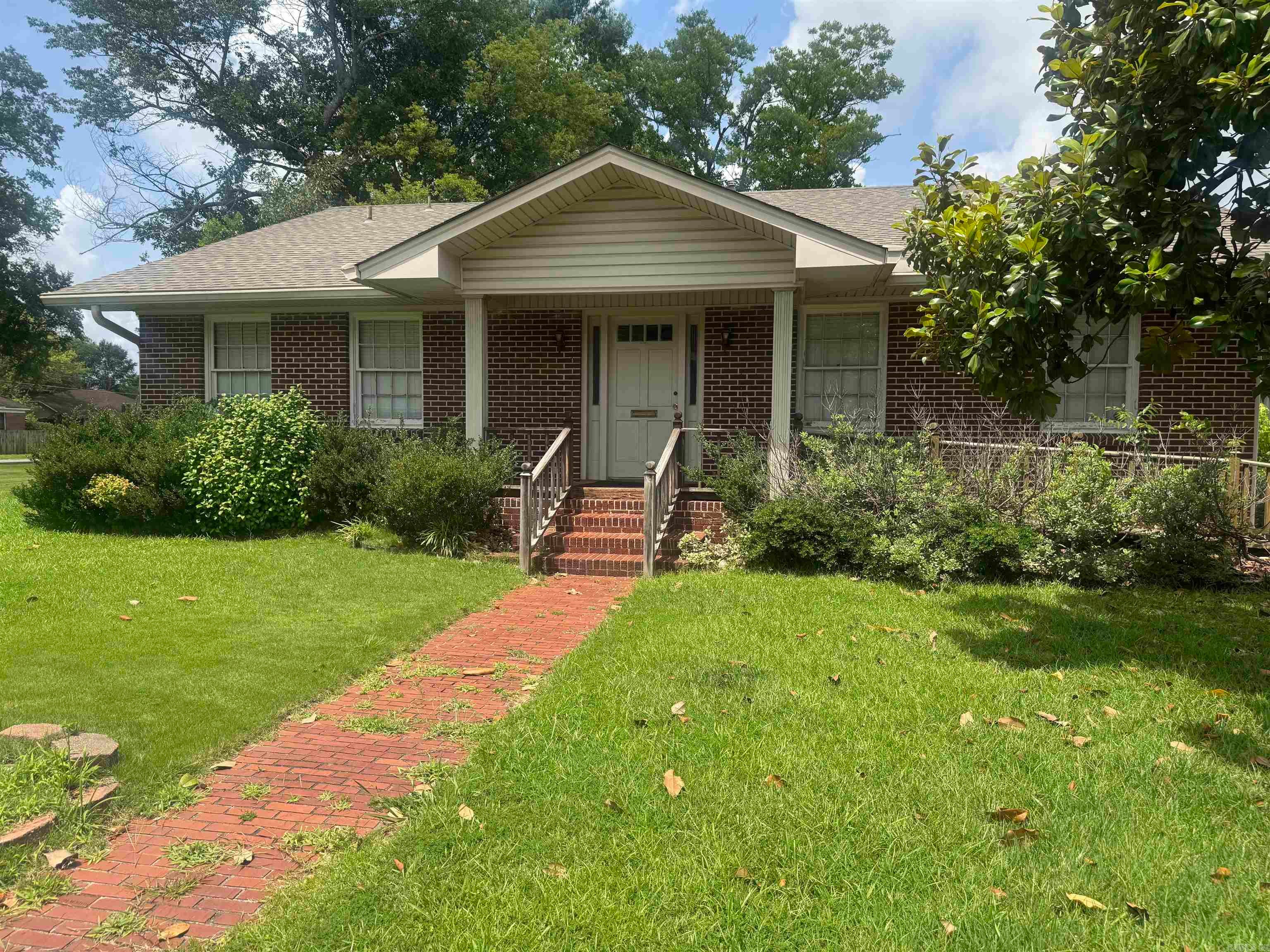1616 Cherry Street — photo