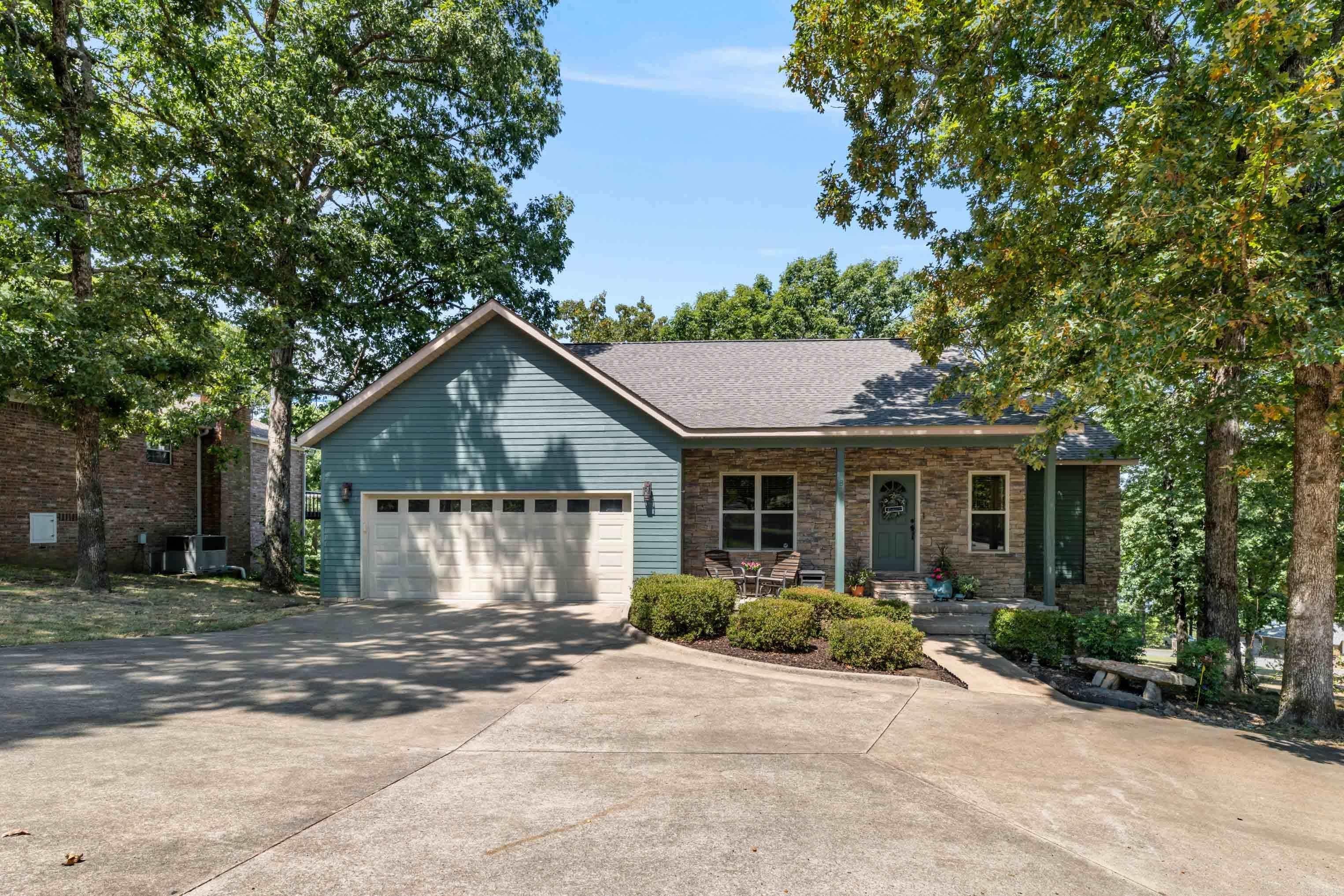 817 Stacy Springs — photo
