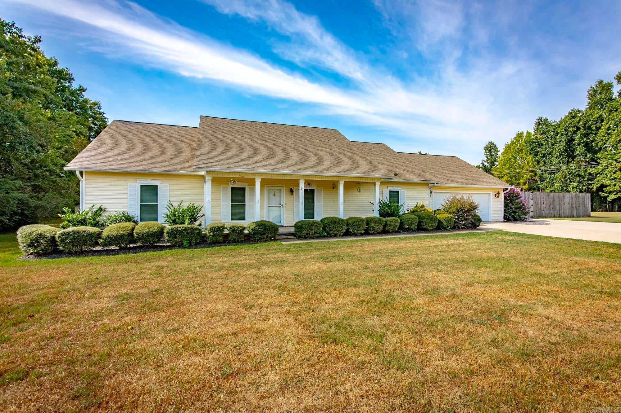 31 Ridgefield Drive — photo