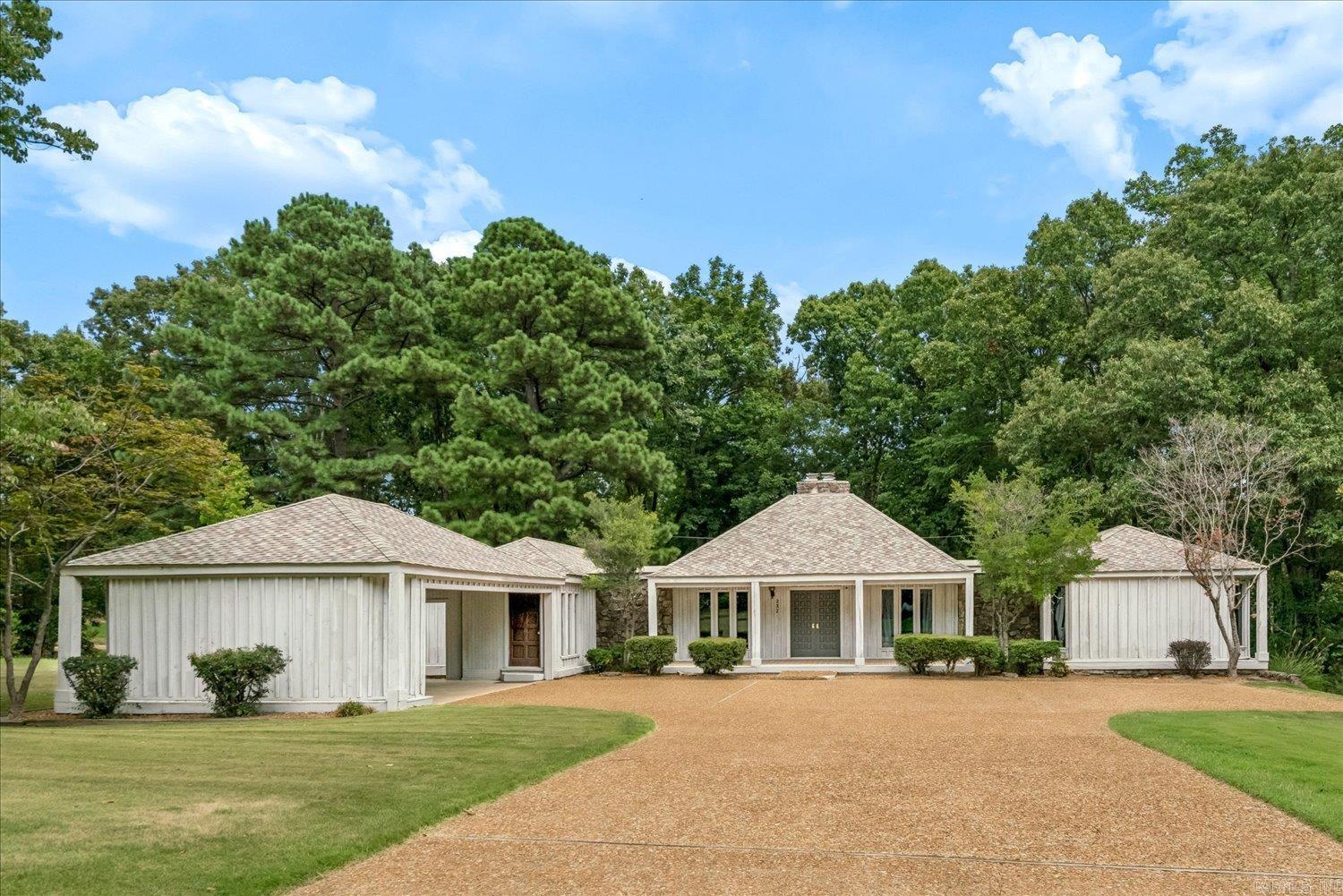 232 Summit Drive — photo