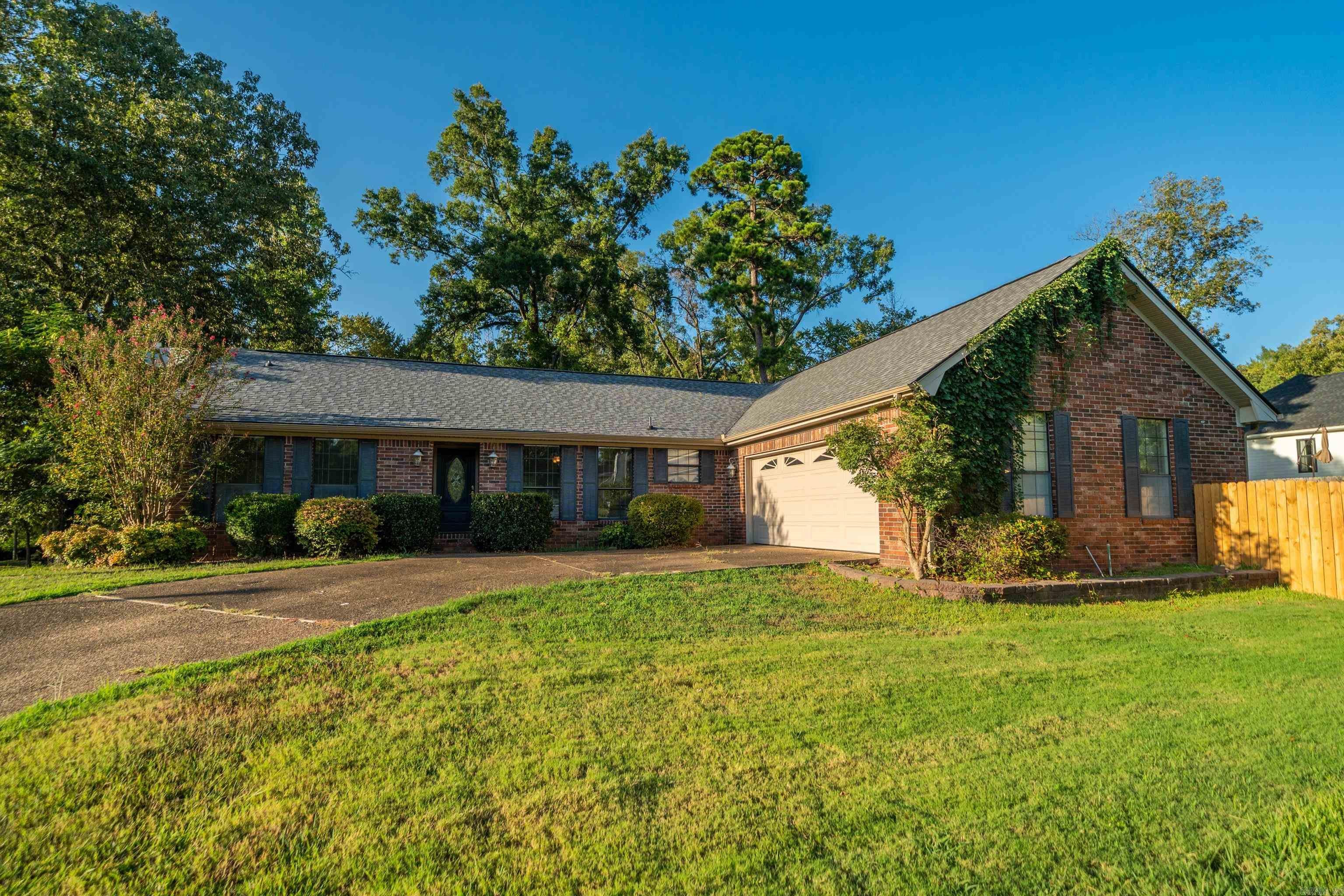 104 Waters Edge Cove — photo