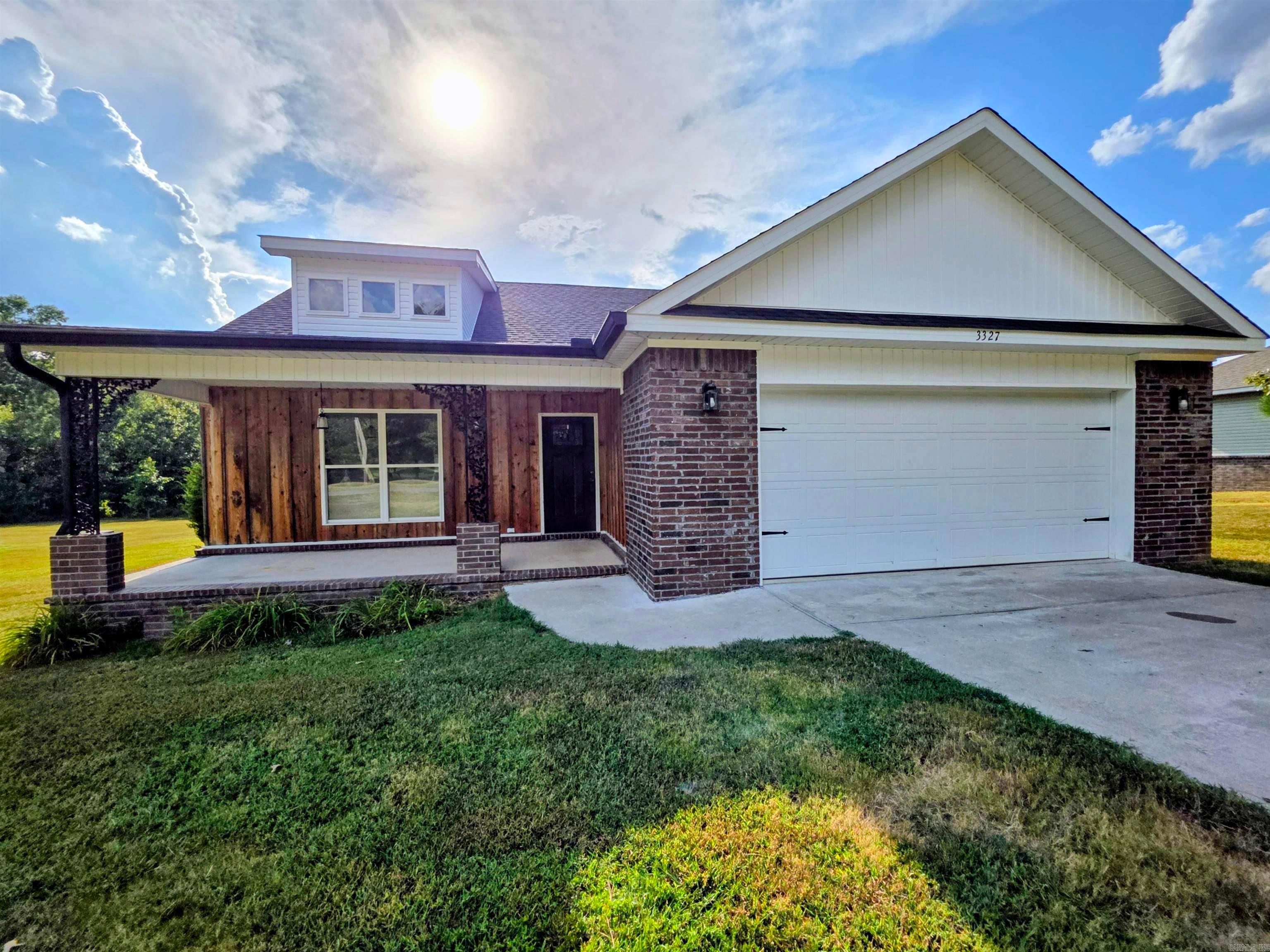 3327 Grant 53 — photo