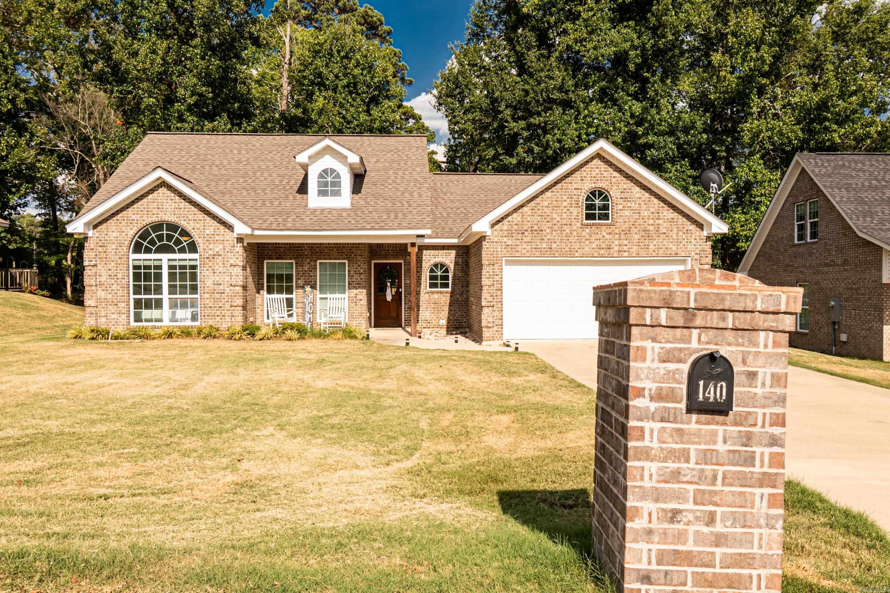 140 Mayhaw Ln — photo
