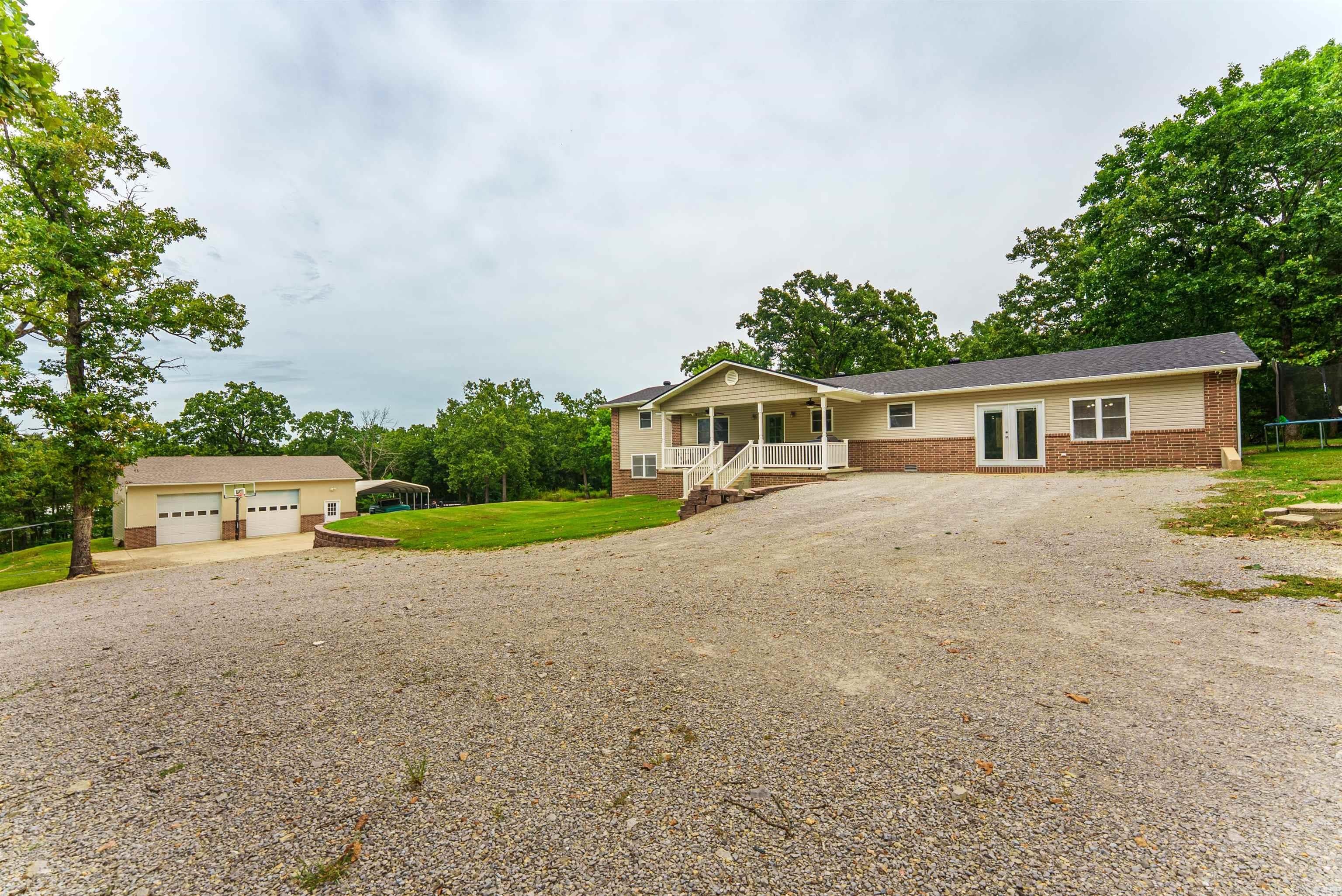 Home in Gassville, AR 72635 — photo 2