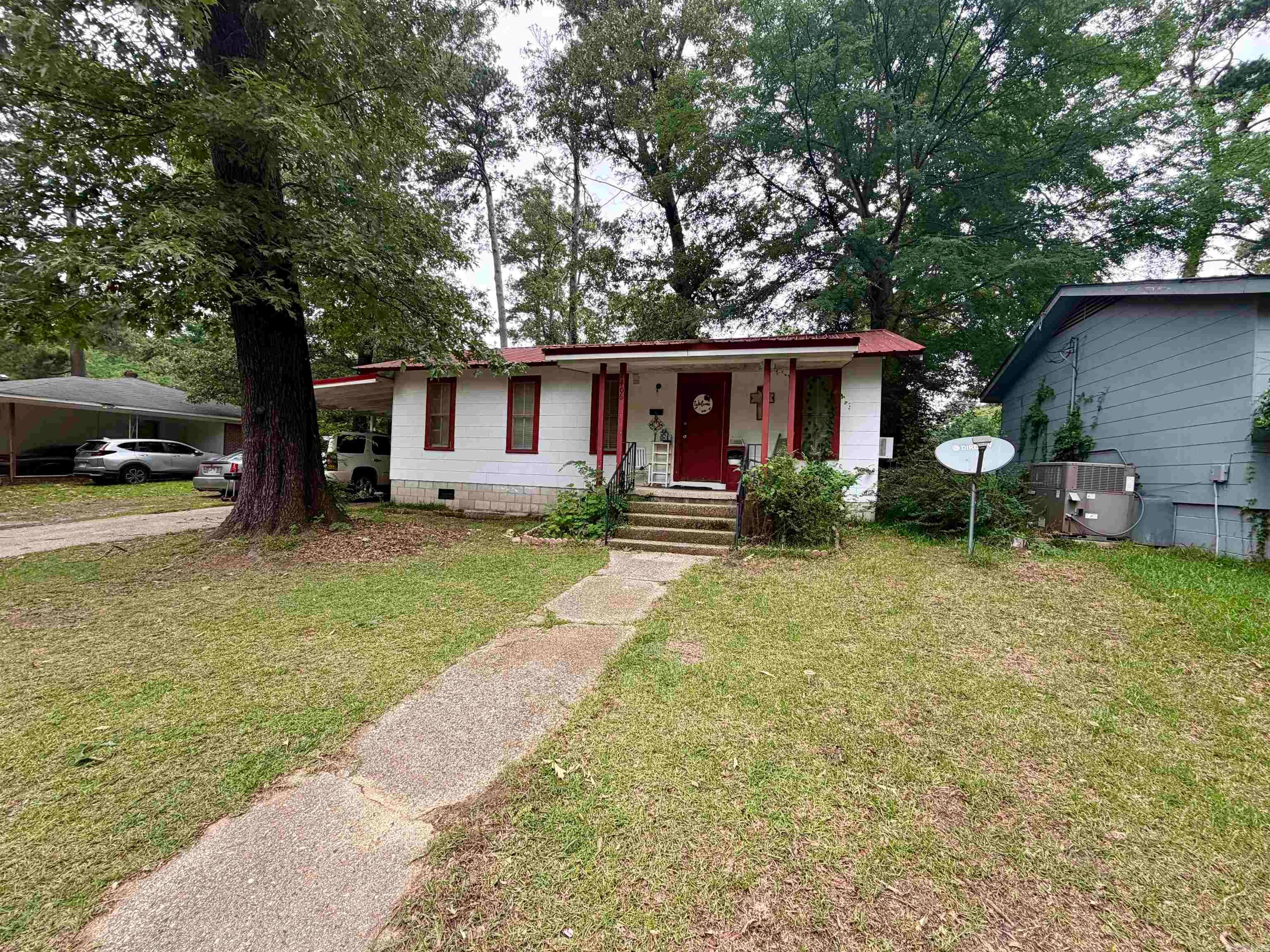 1406 Coy Dumas St — photo
