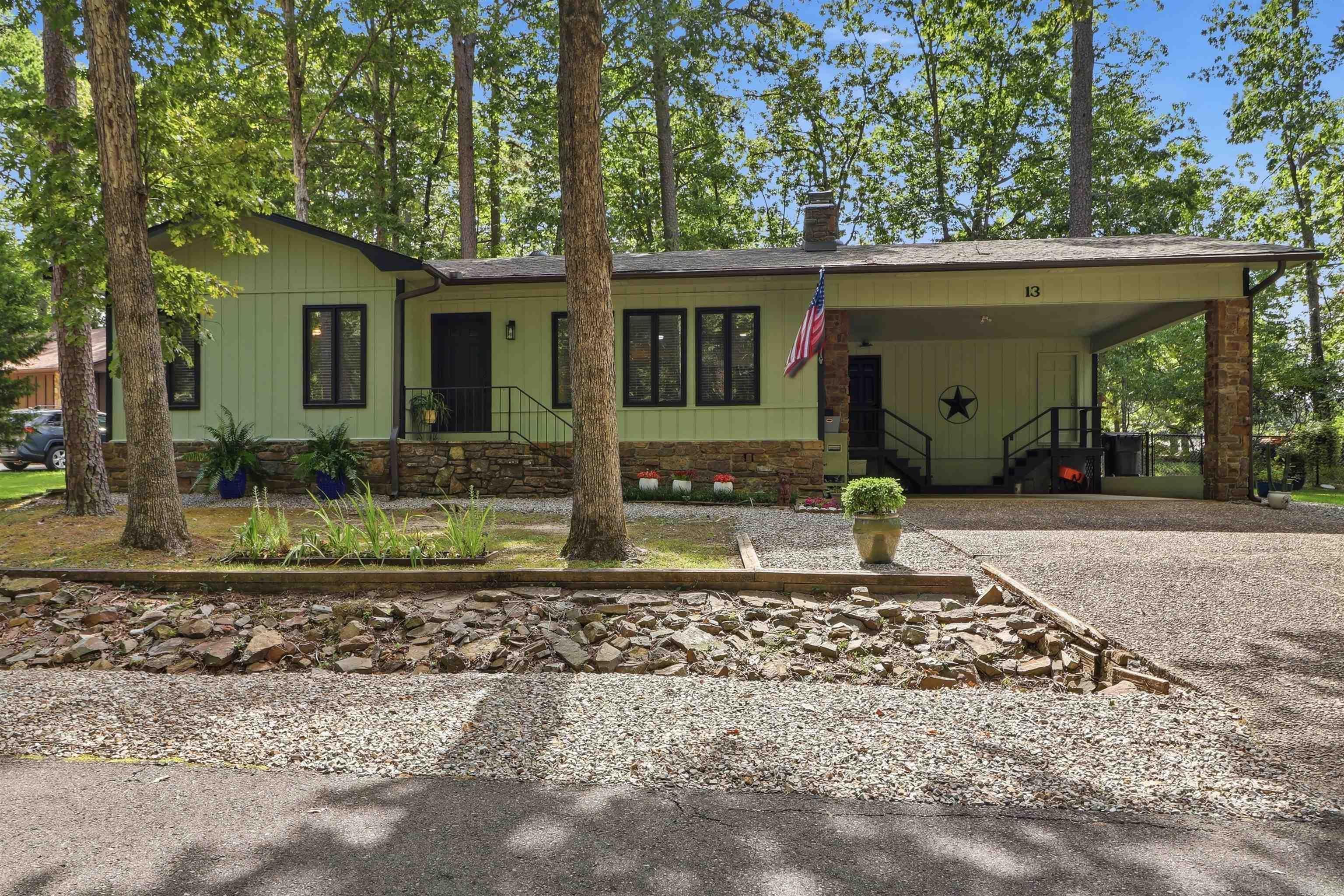 13 Pego Circle — photo