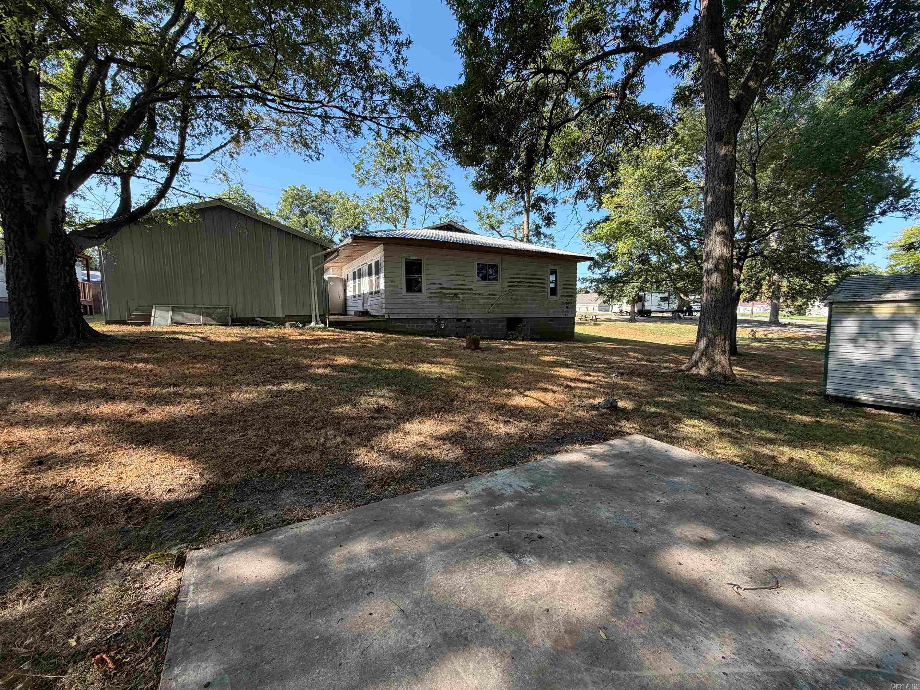214 E Walnut Street, De Valls Bluff, AR 72041 — photo 3