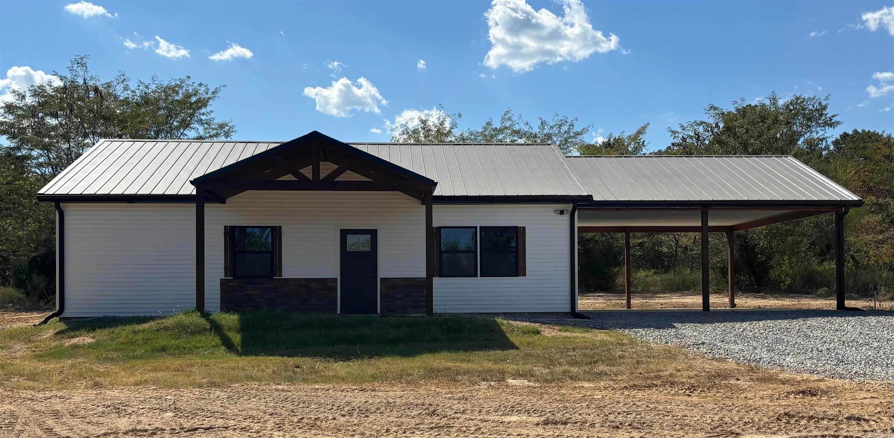 180 Cedar Meadow Lane — photo