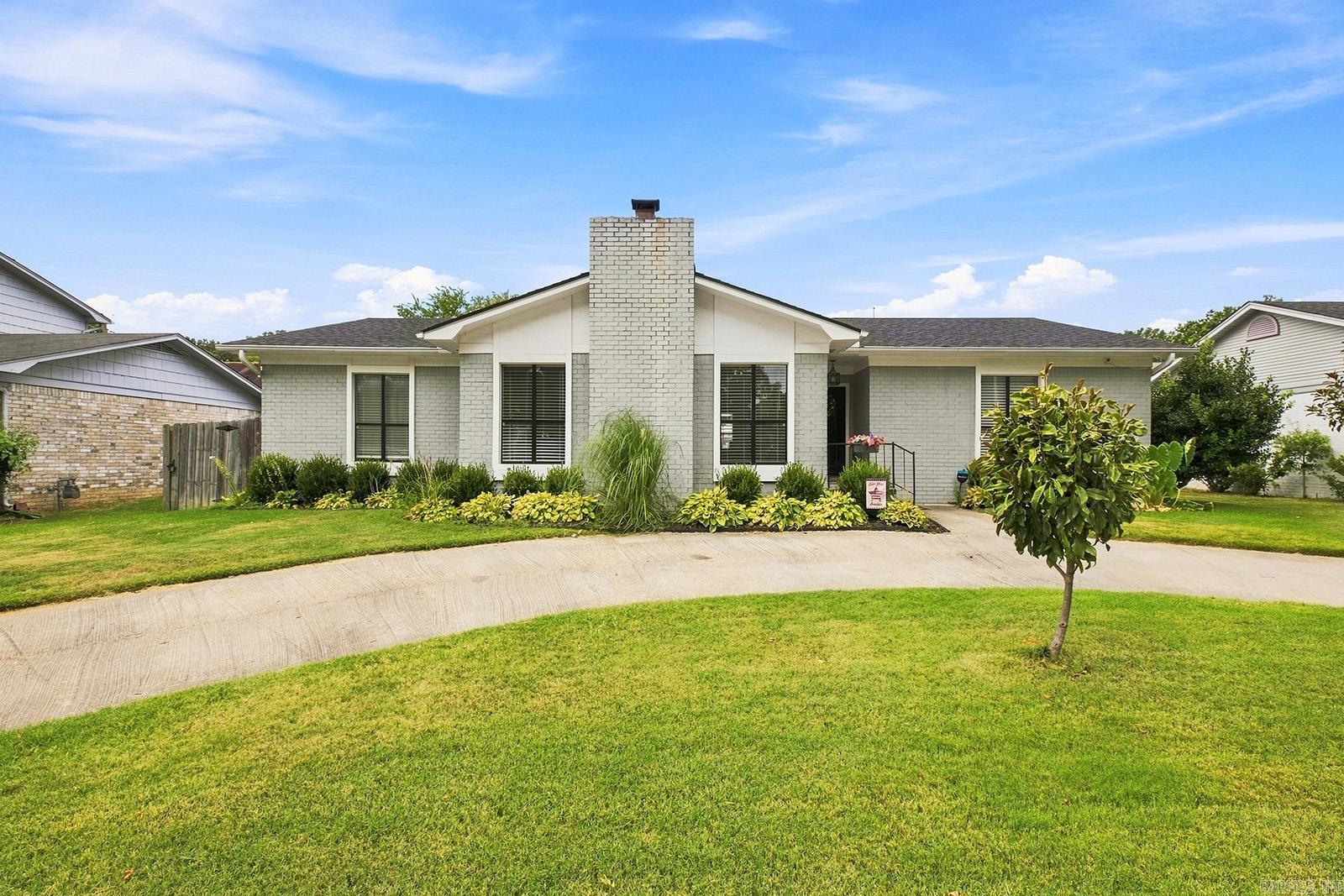 1107 Silver Creek Drive — photo