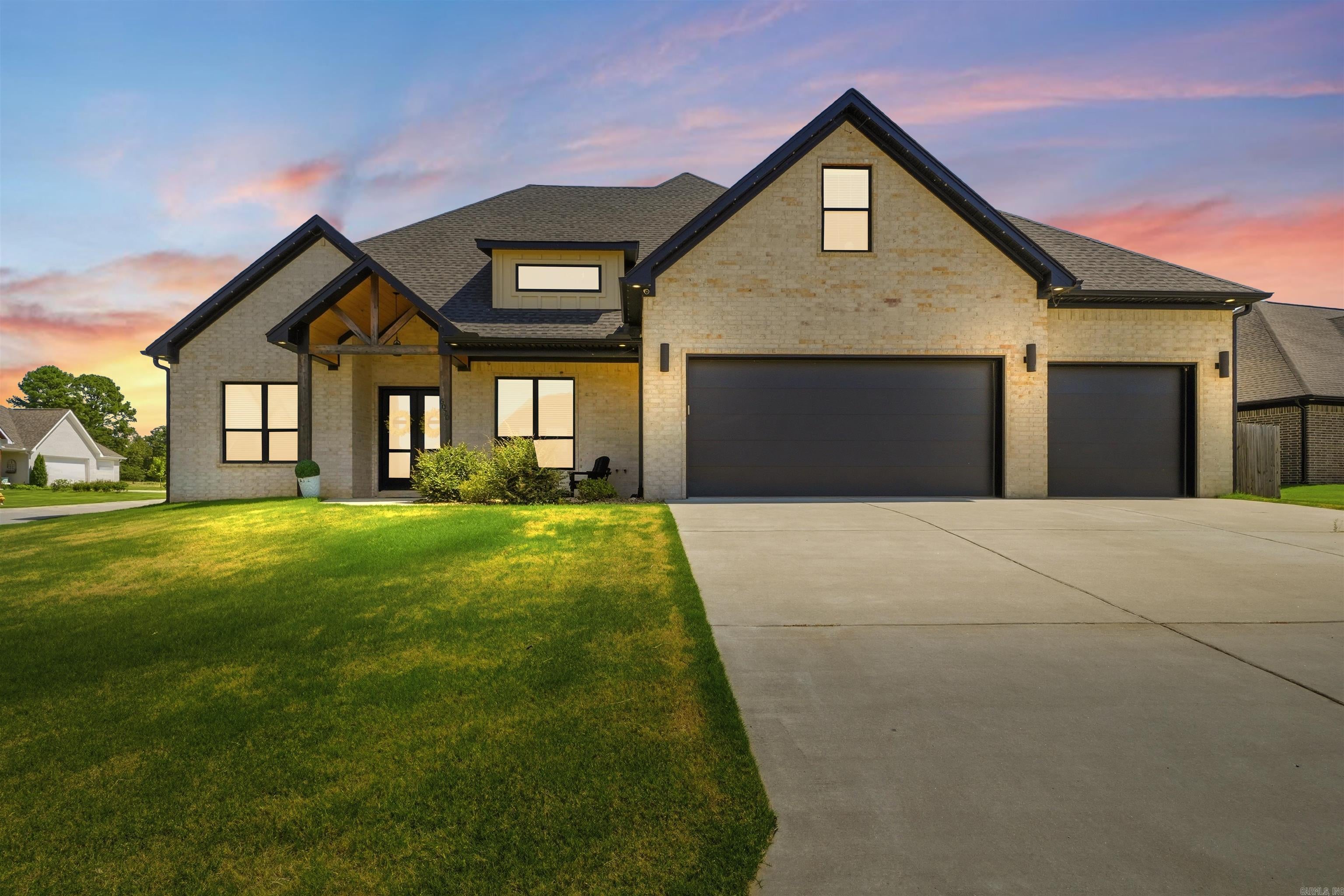 6070 Majestic Waters Drive — photo