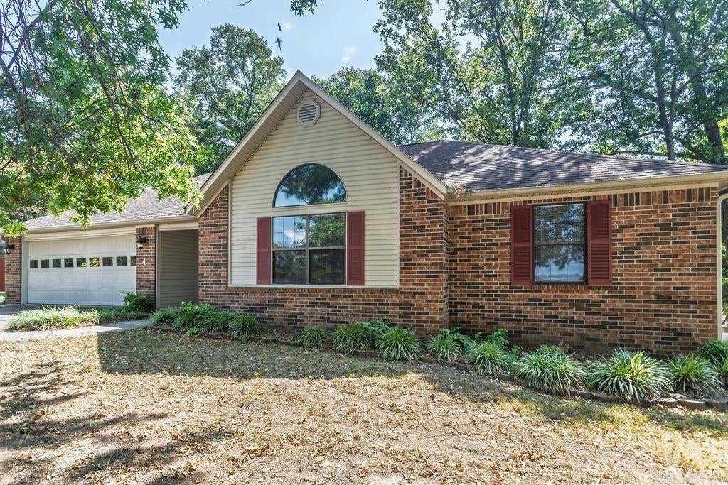 4 Oak Meadow Cove — photo