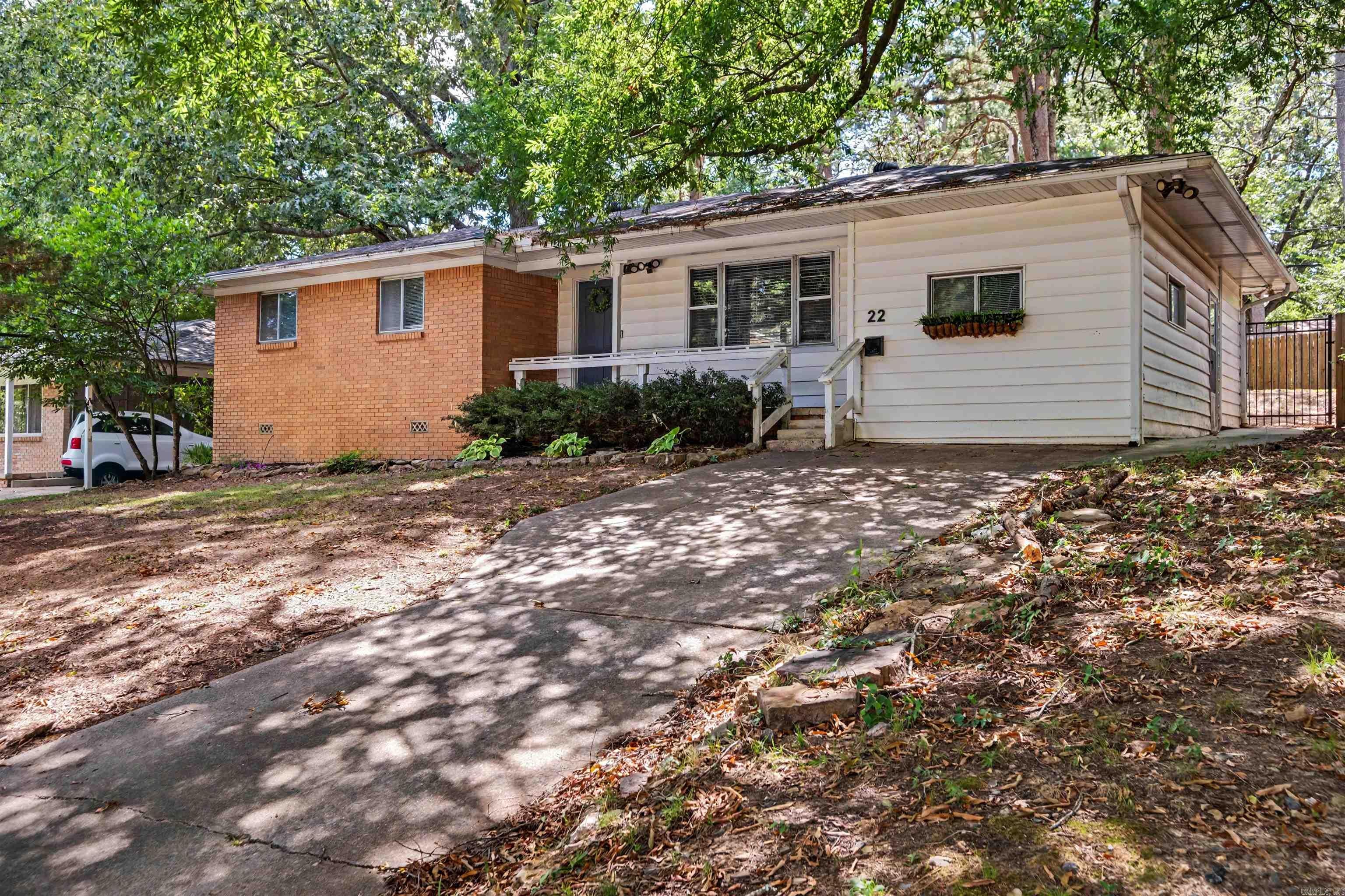 22 Holly Hill — photo