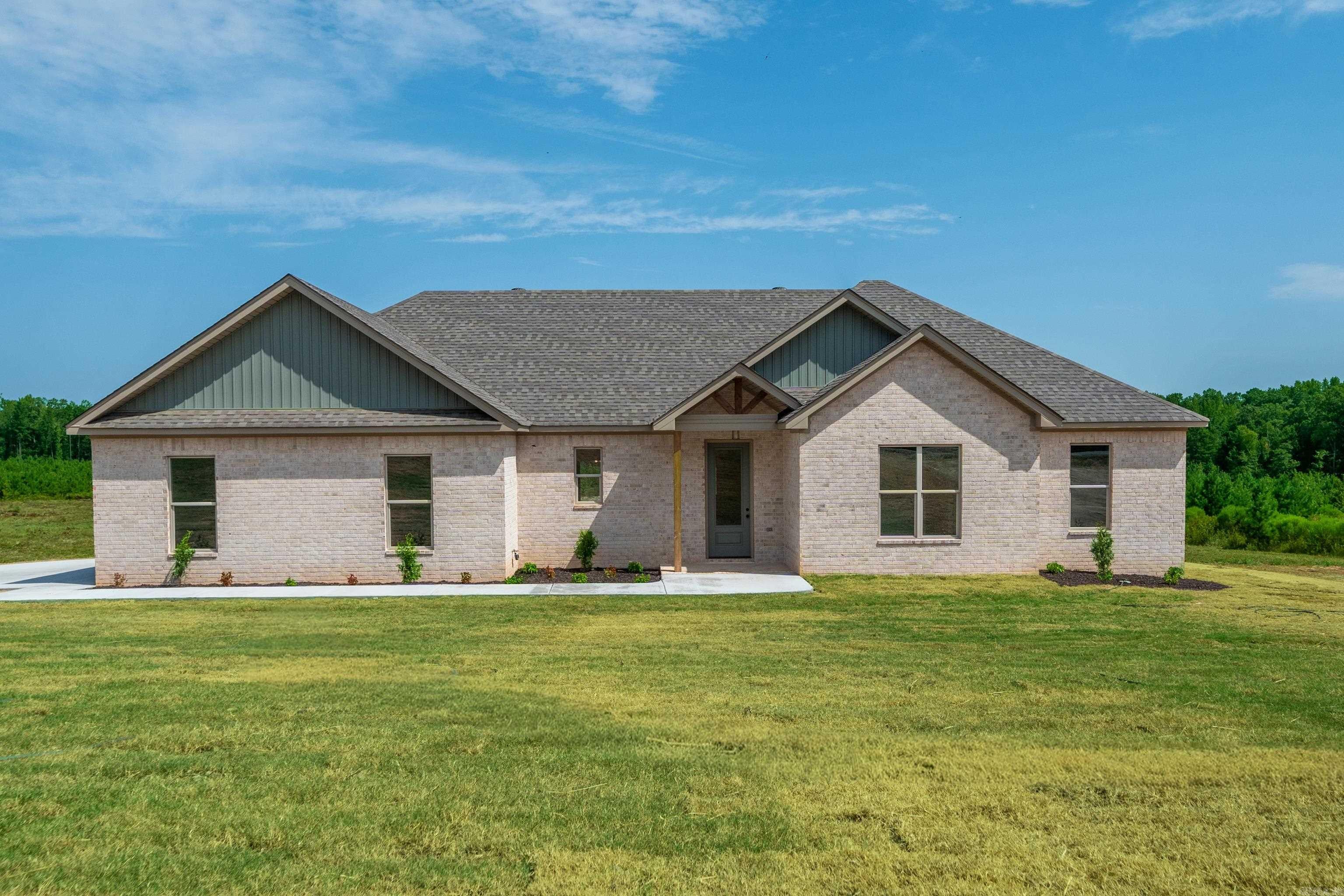 318 Walker Drive — photo