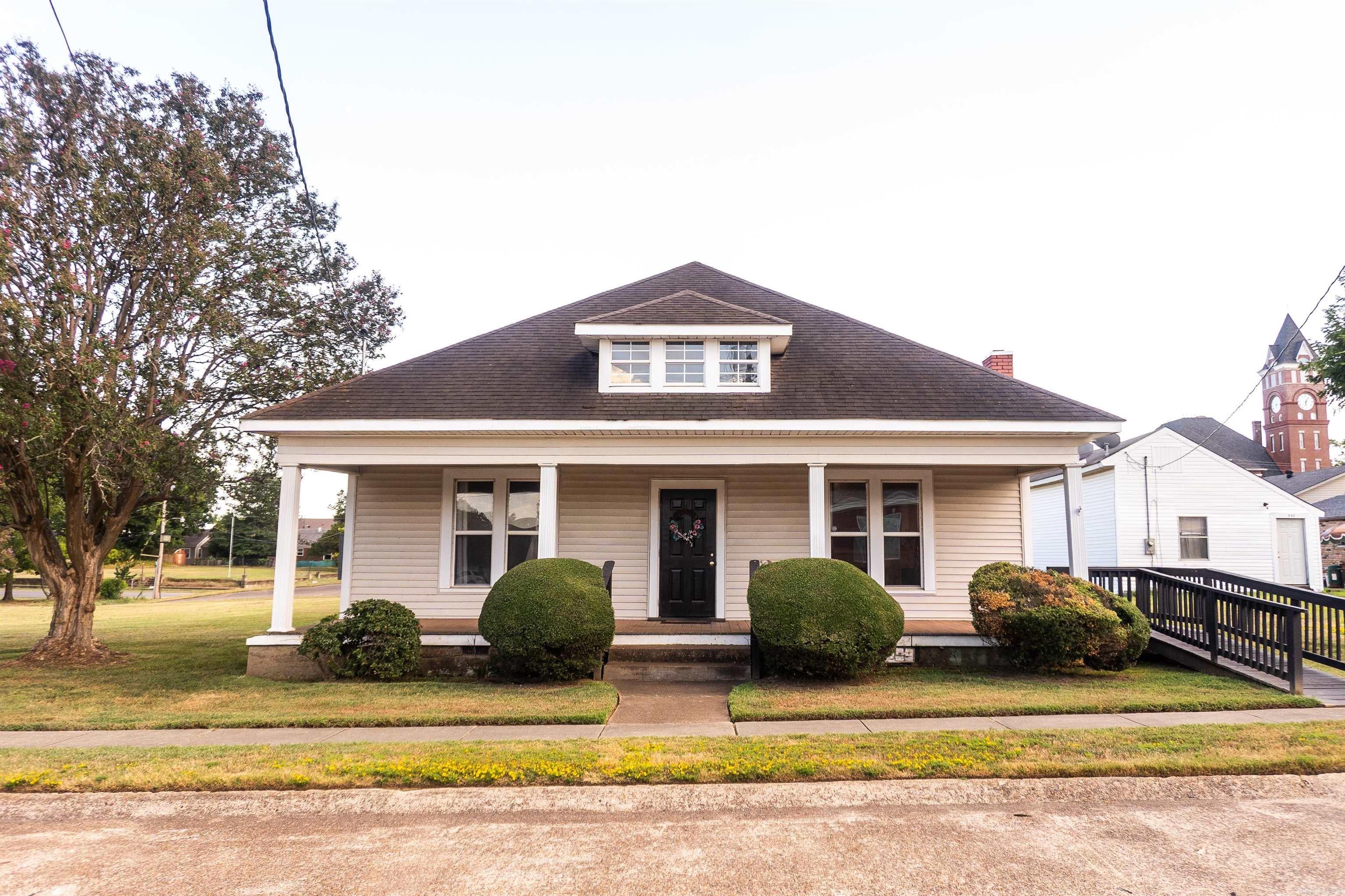 303 & 309 Main Street — photo