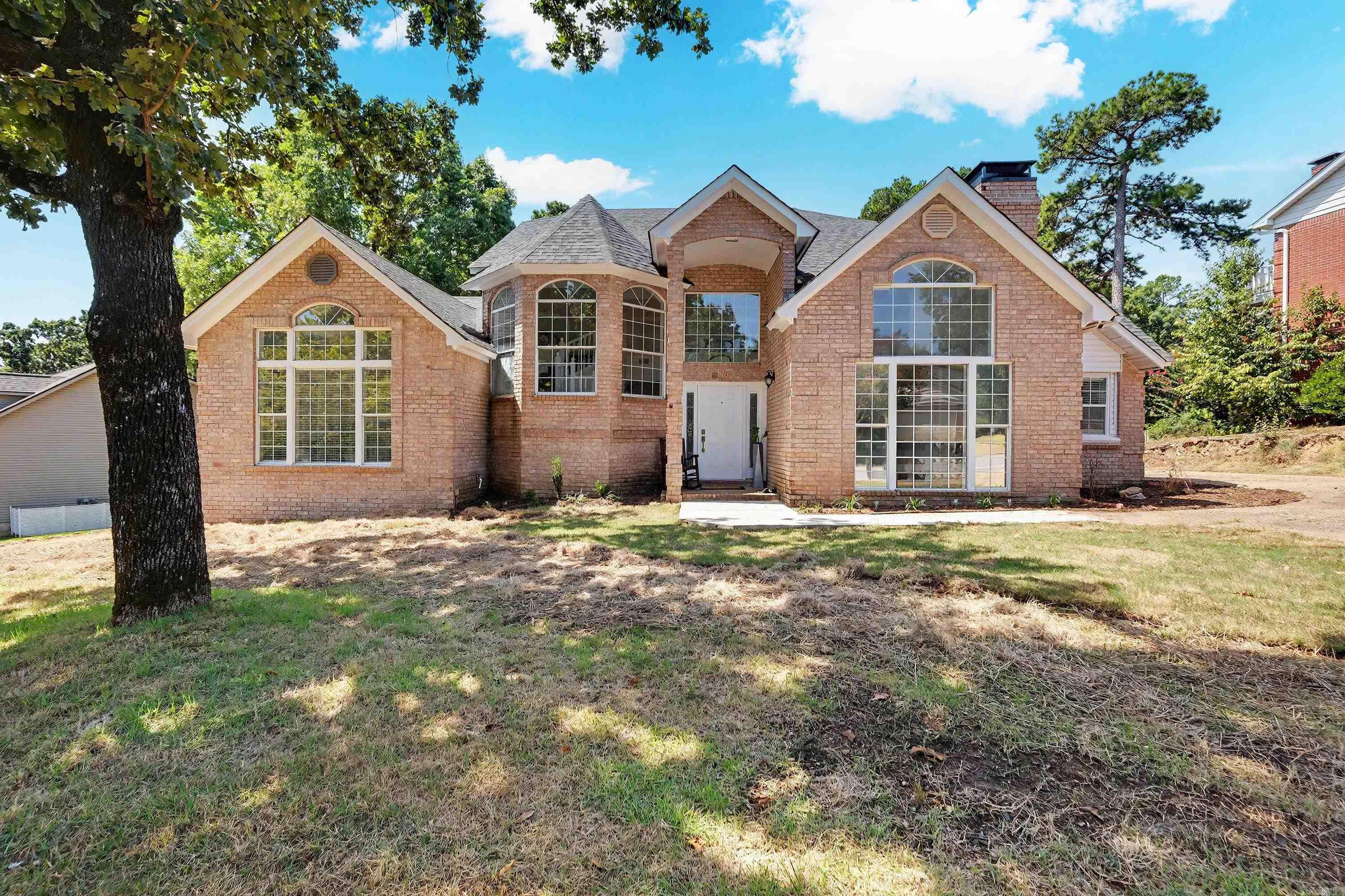 802 Loyola Drive — photo