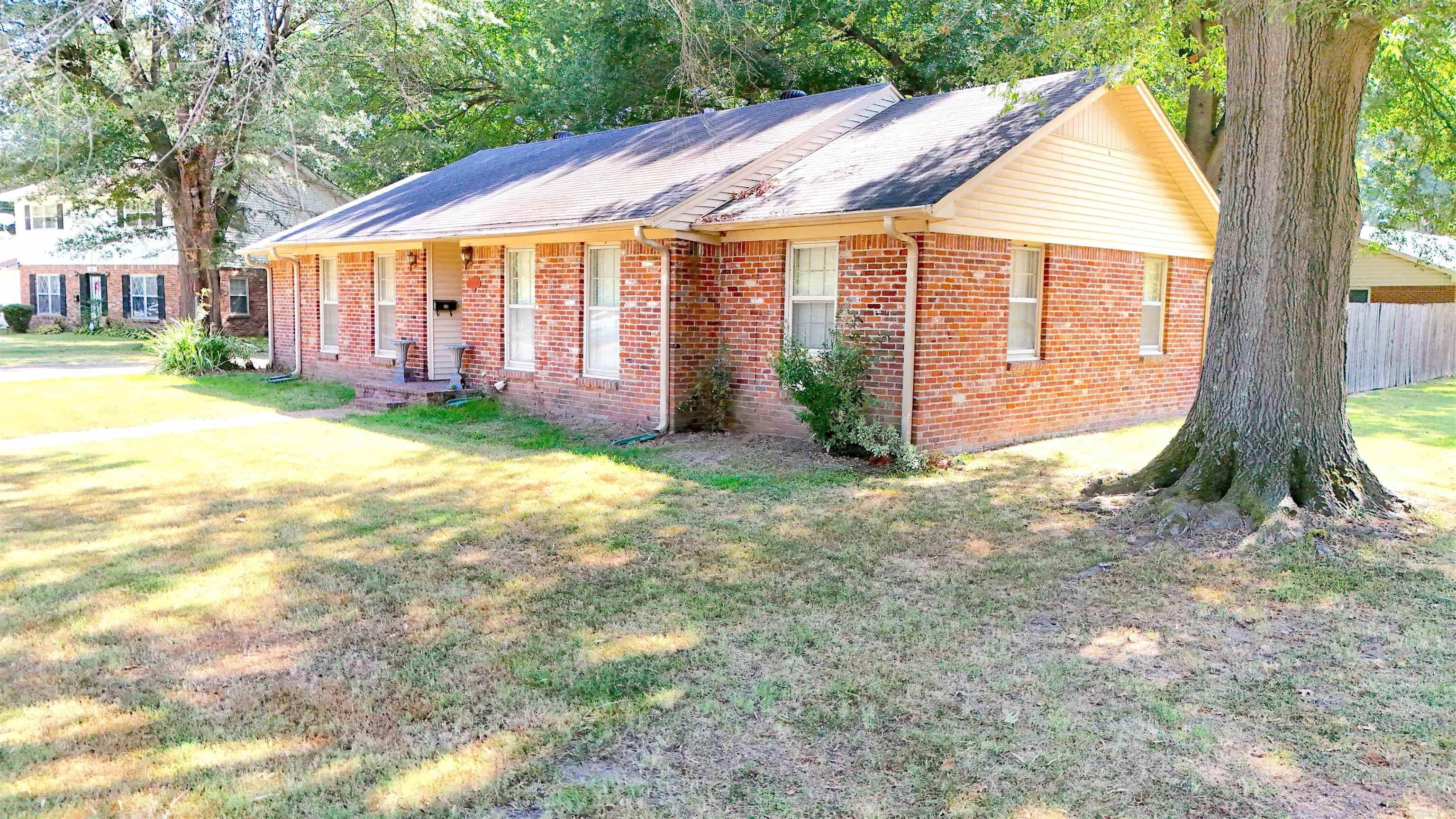 1005 Cherry Ln Street — photo