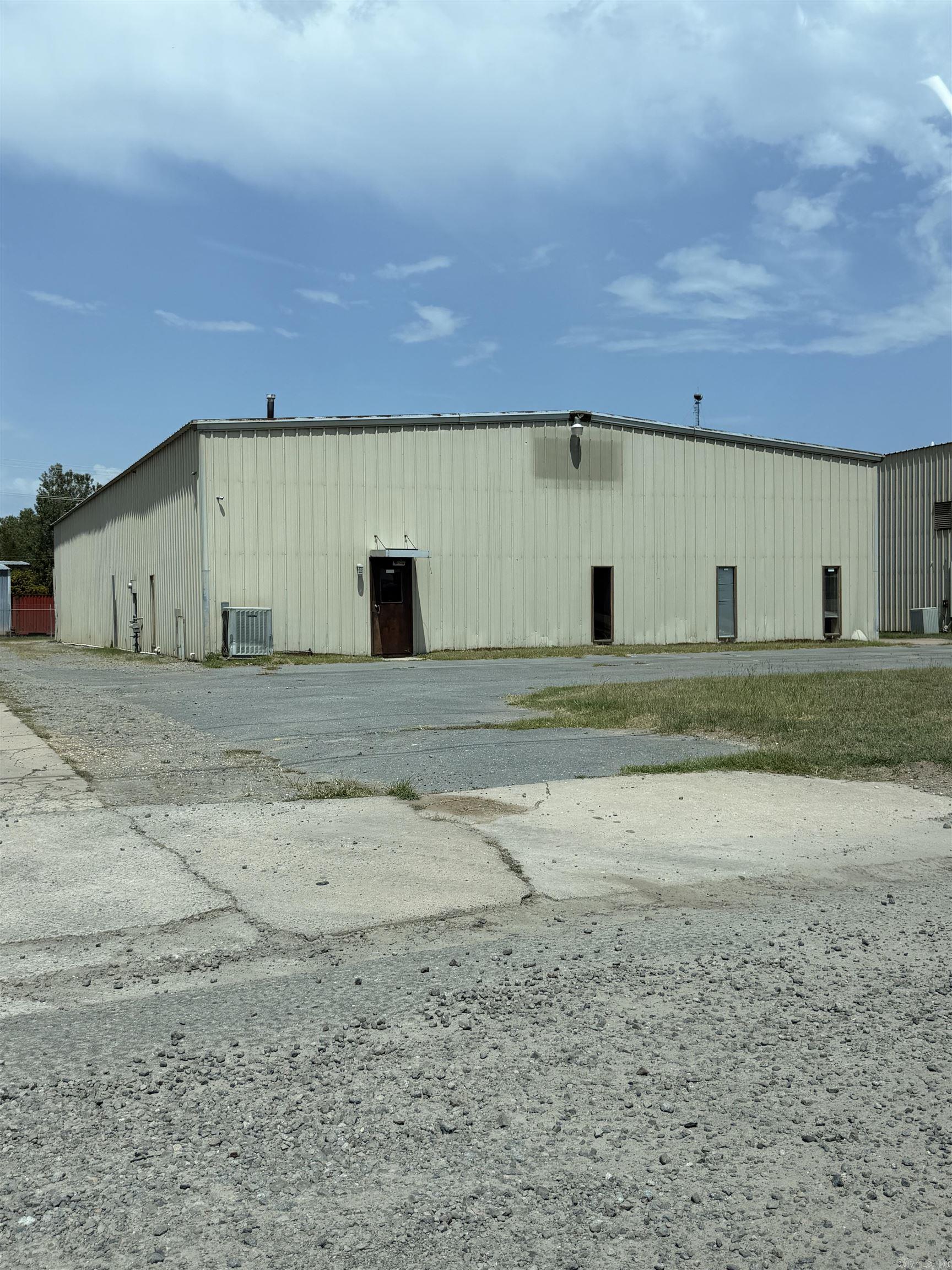 5 Portea Drive, Pine Bluff, AR 71601 — photo 2