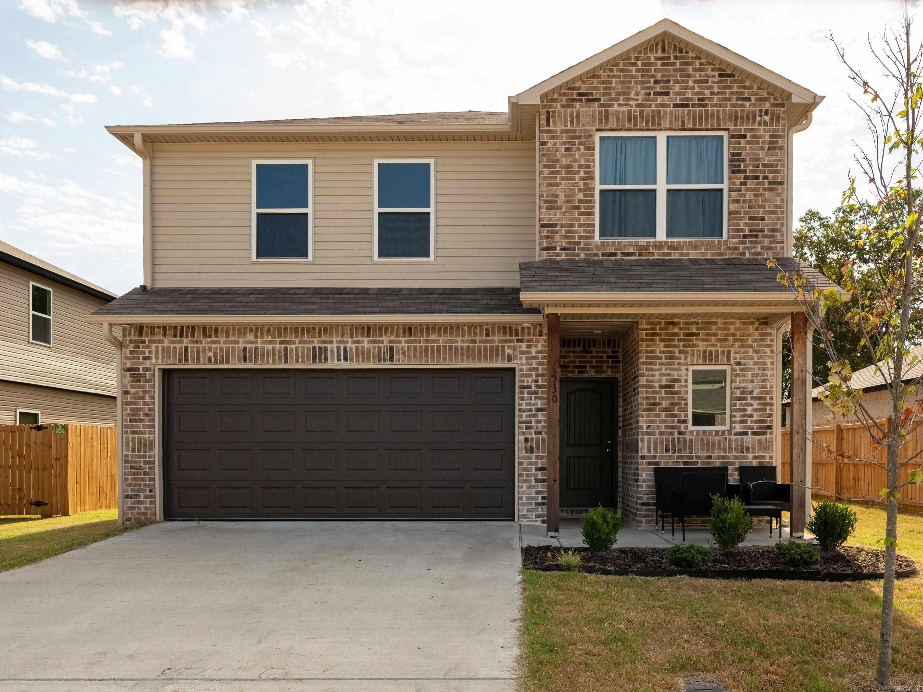 1530 Carillon Lane — photo