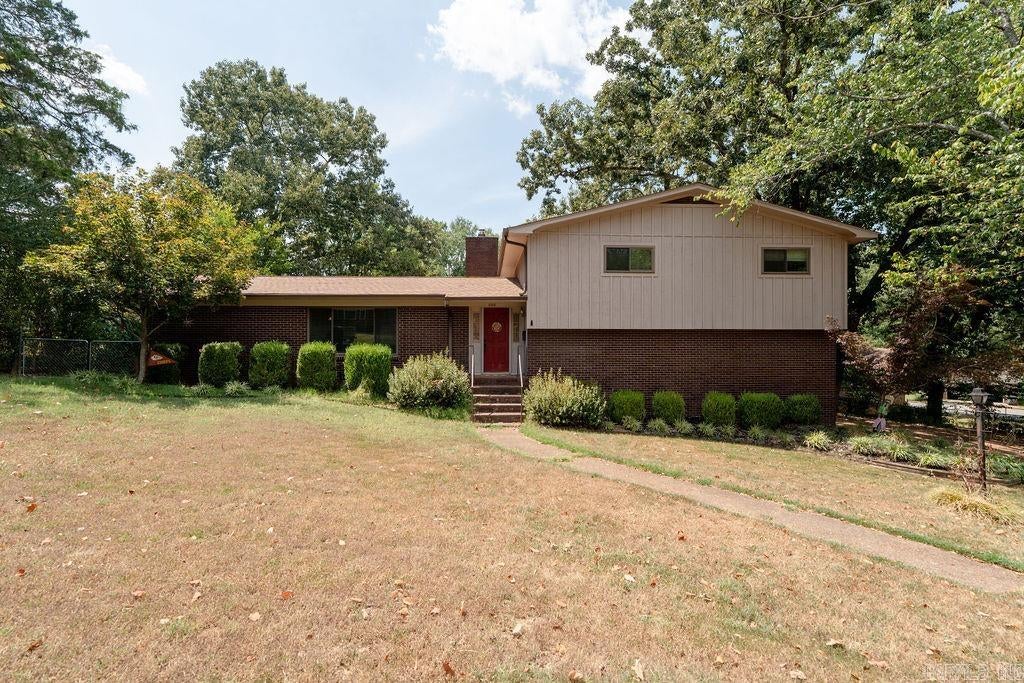 1108 Dobbins Dr. — photo