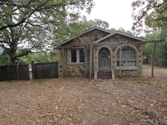 10312 Macarthur Drive — photo