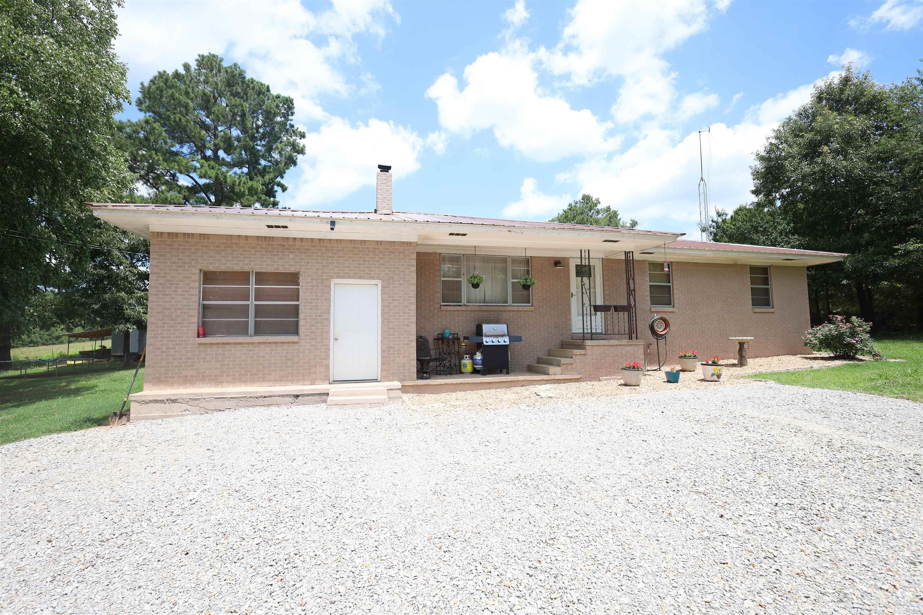 303 County Road 401 — photo