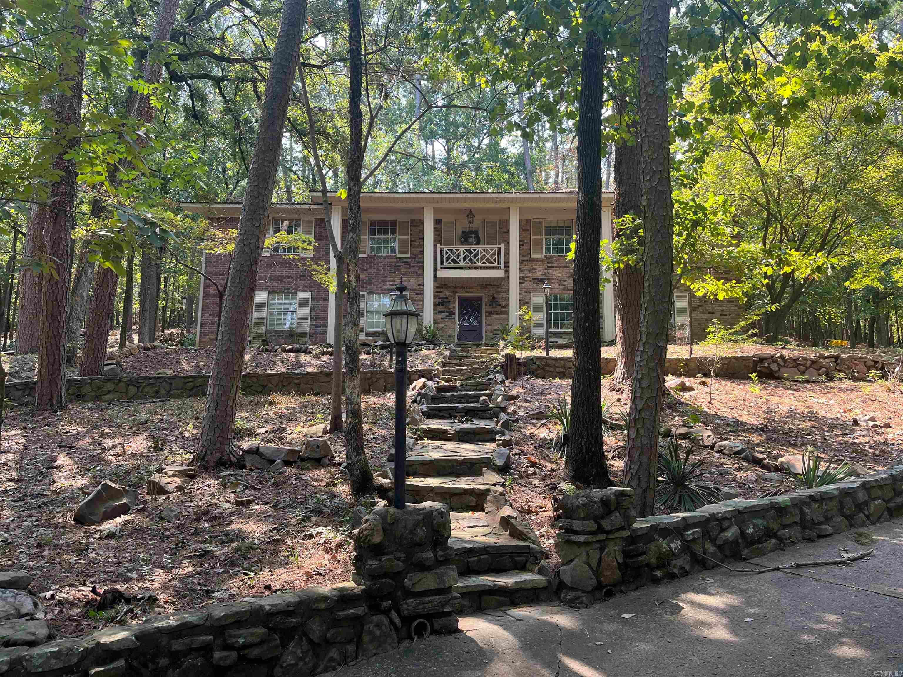 61 Lakeview Drive — photo