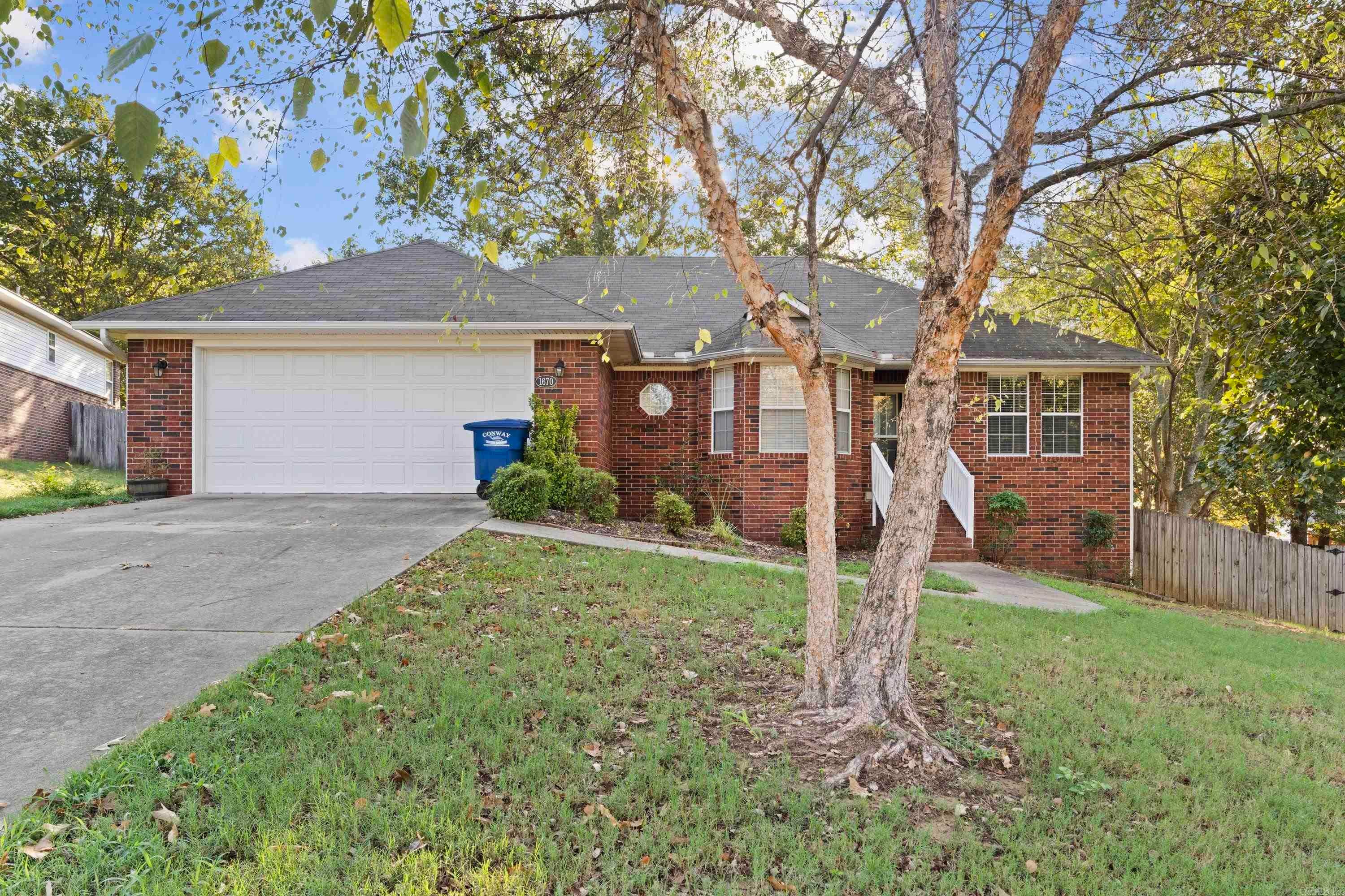 1670 Nuthatch Cir — photo