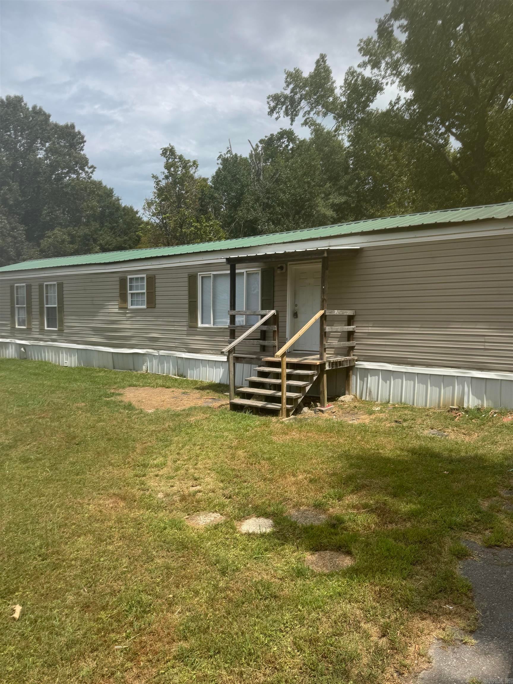 231 Summers Rd — photo