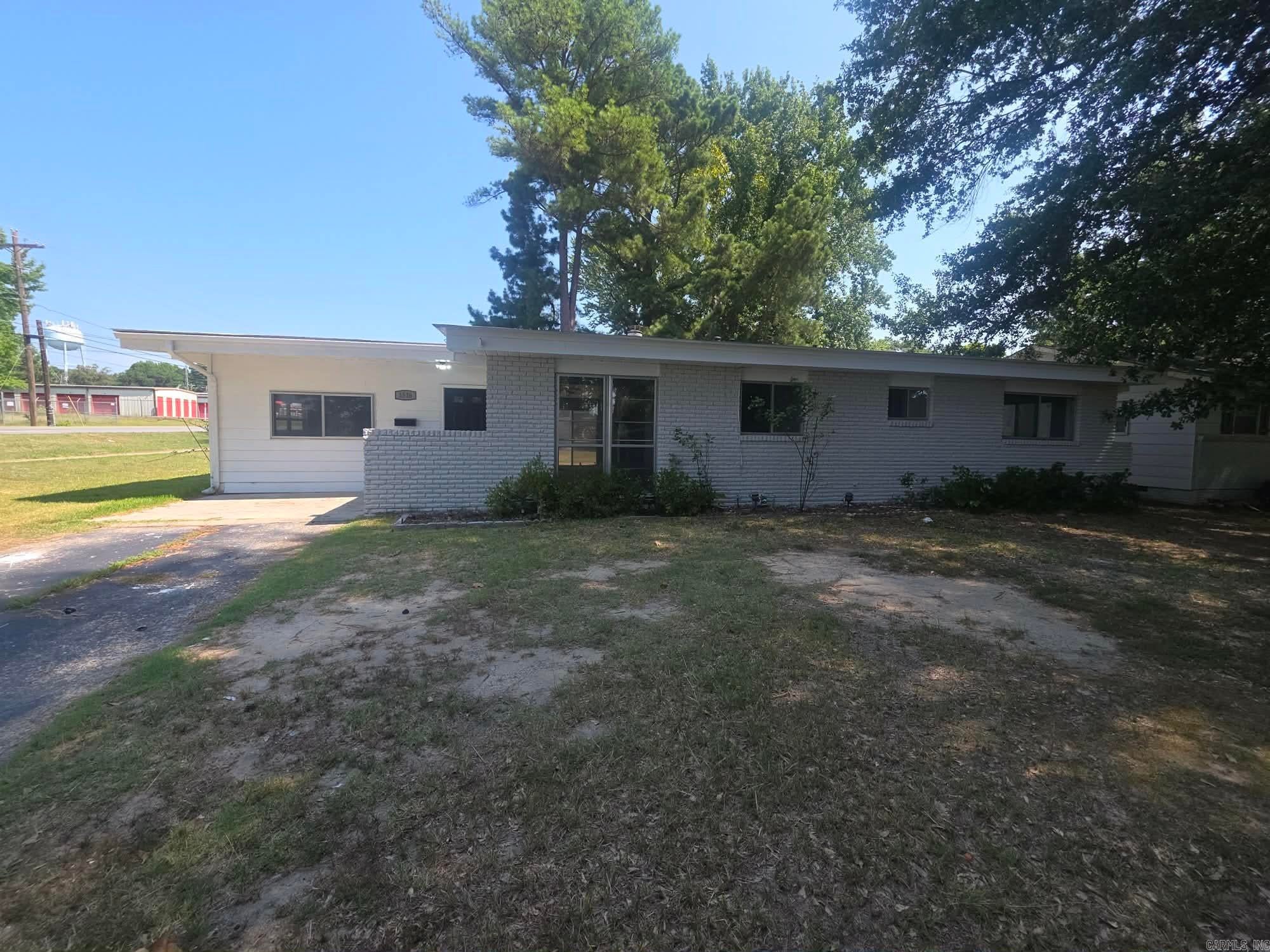 1516 Gregory Street — photo