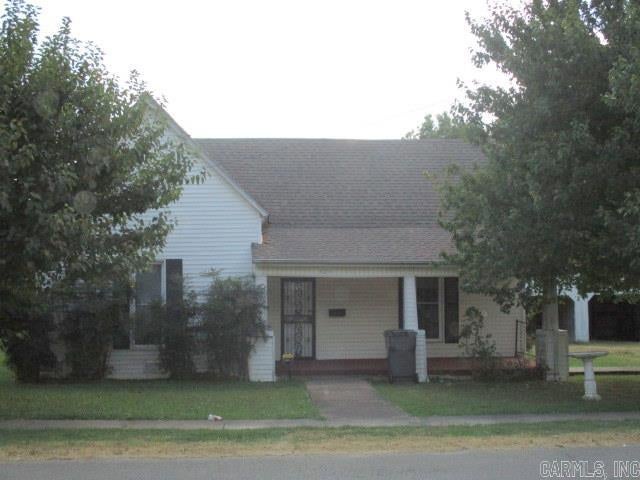 424 E Lake Street — photo