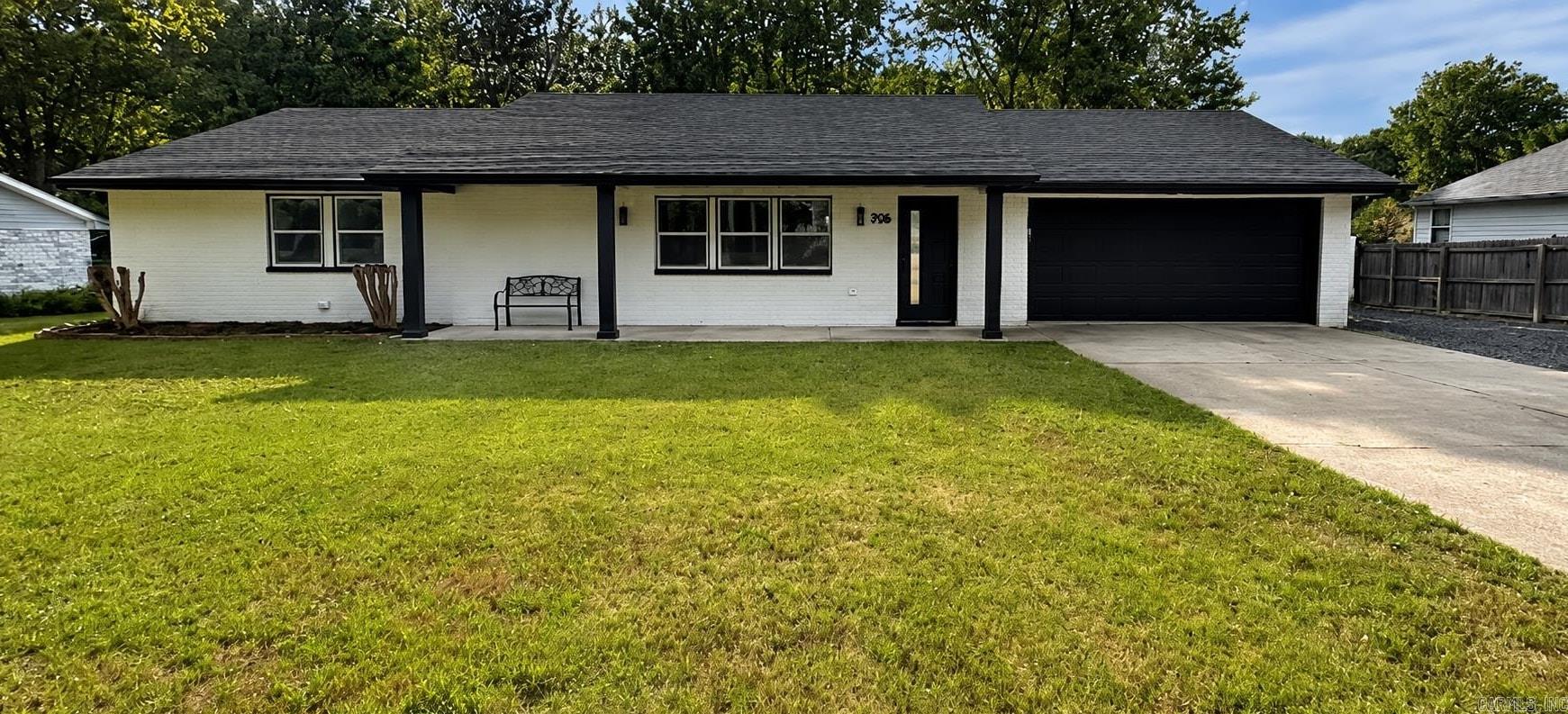 306 Gary Drive — photo