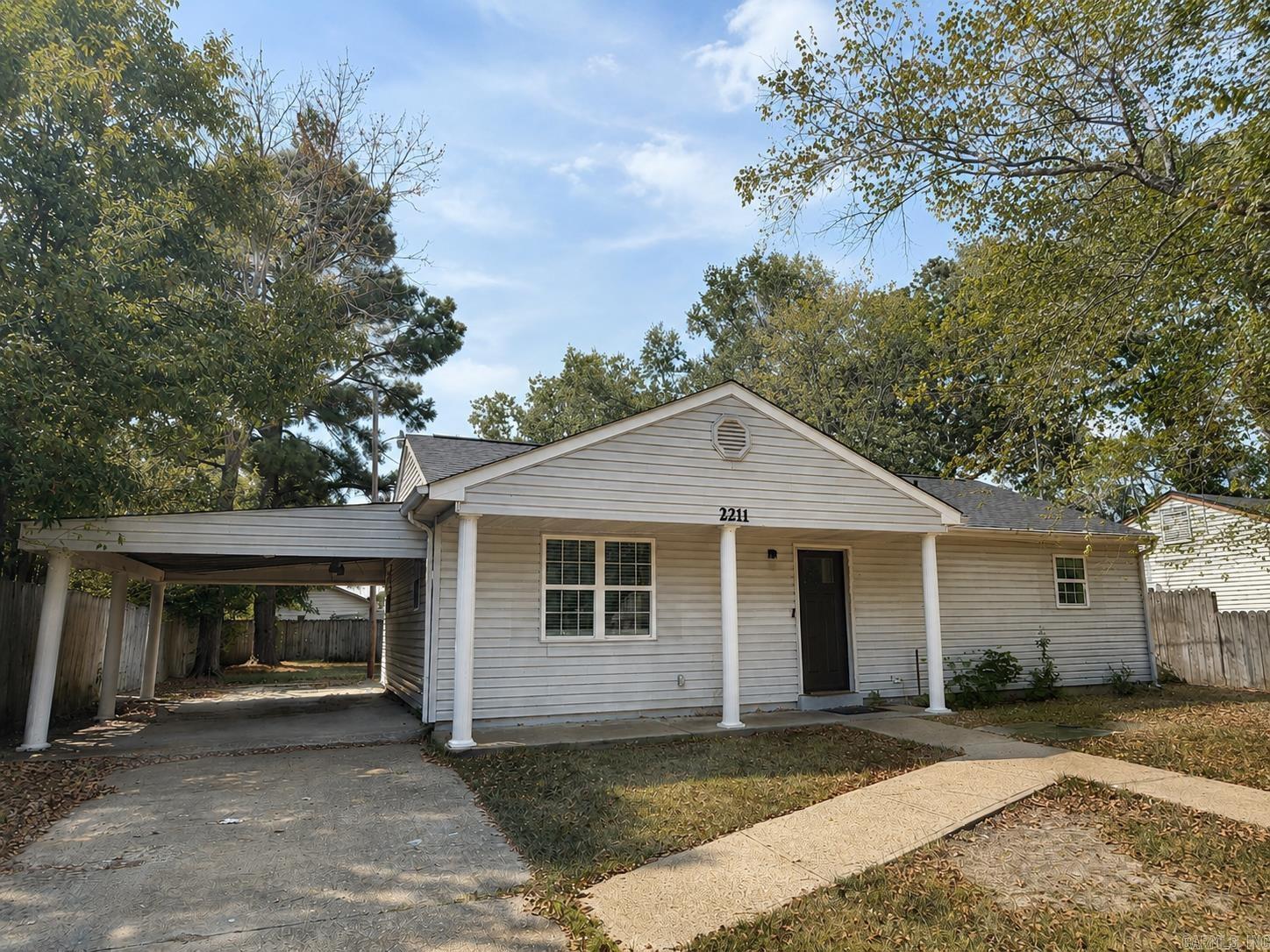 2211 Sutton Drive — photo