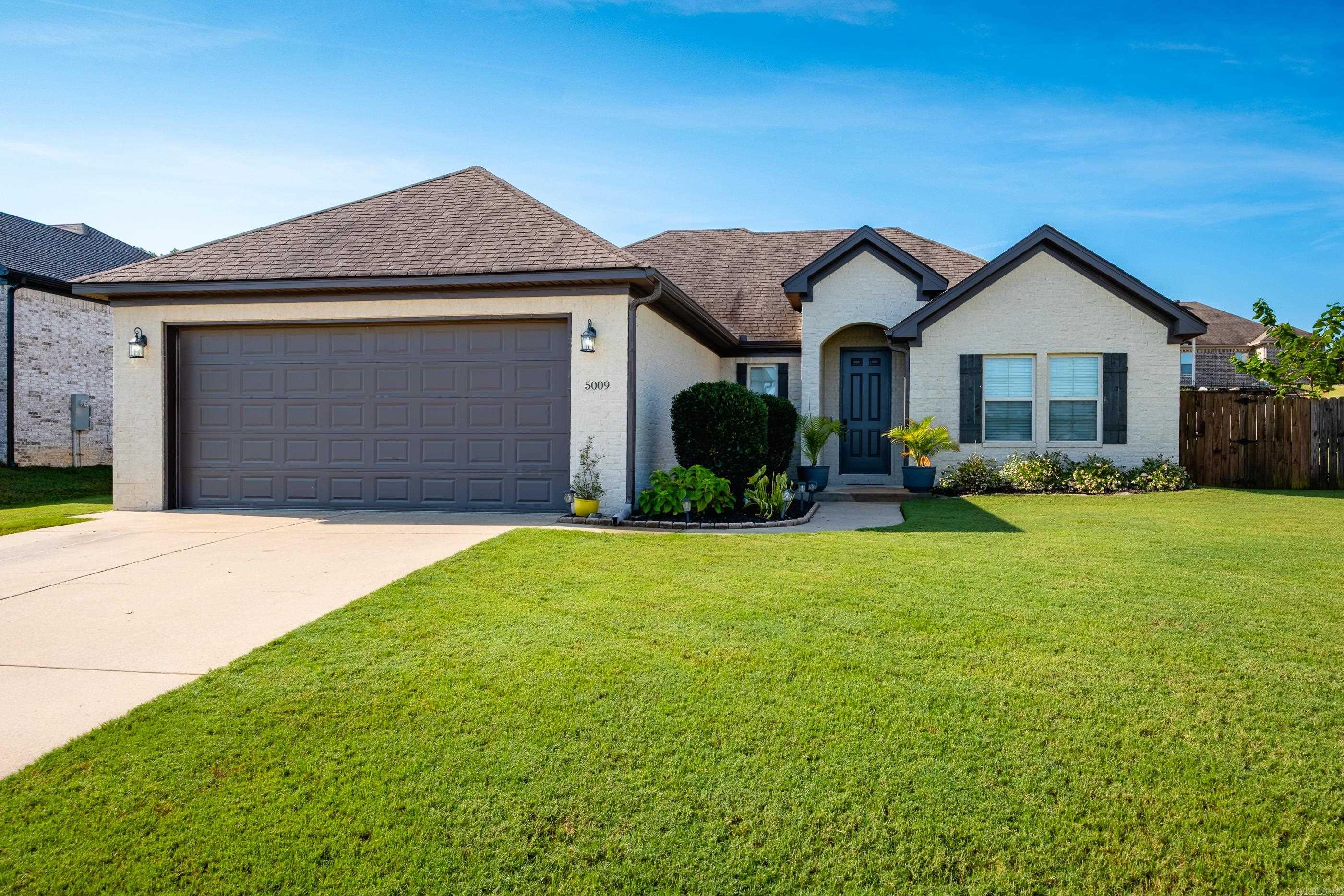 5009 Clover Brook Drive — photo