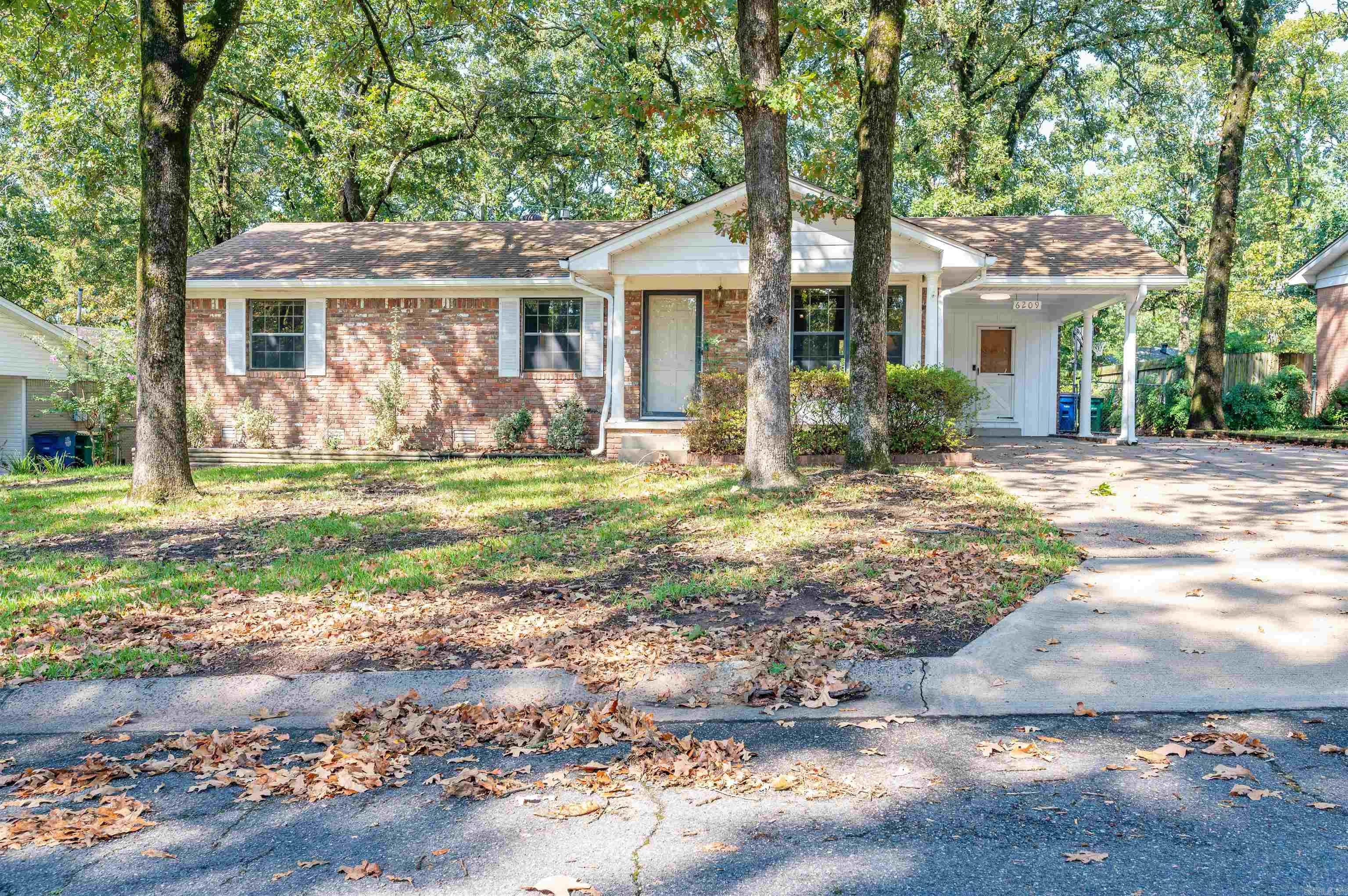 6209 Pawnee Drive — photo