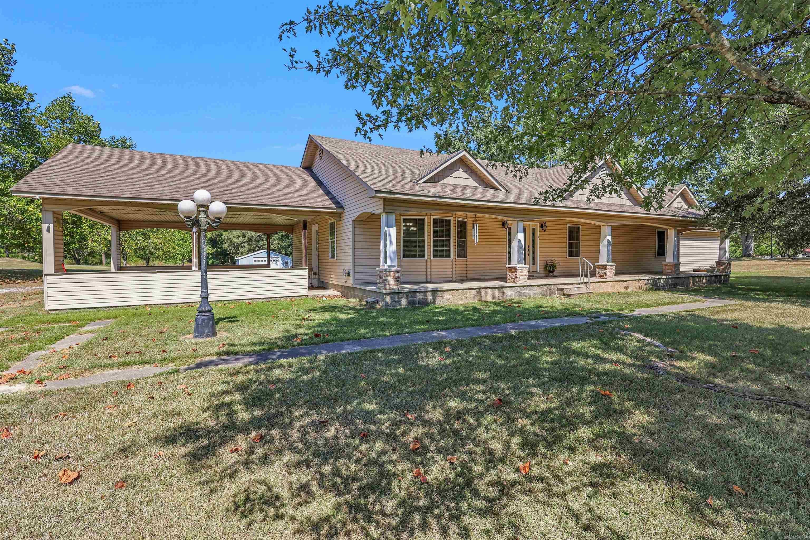1906 Hwy 70 — photo