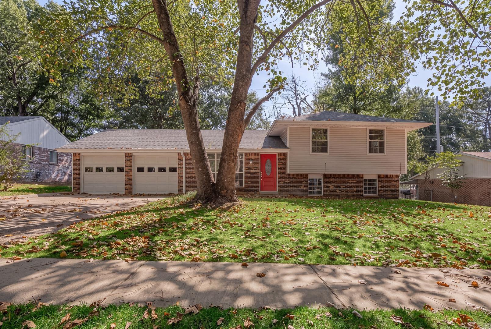 1610 Tanglewood Drive — photo