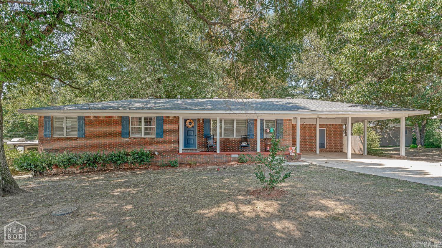 400 Saint Renee Drive — photo