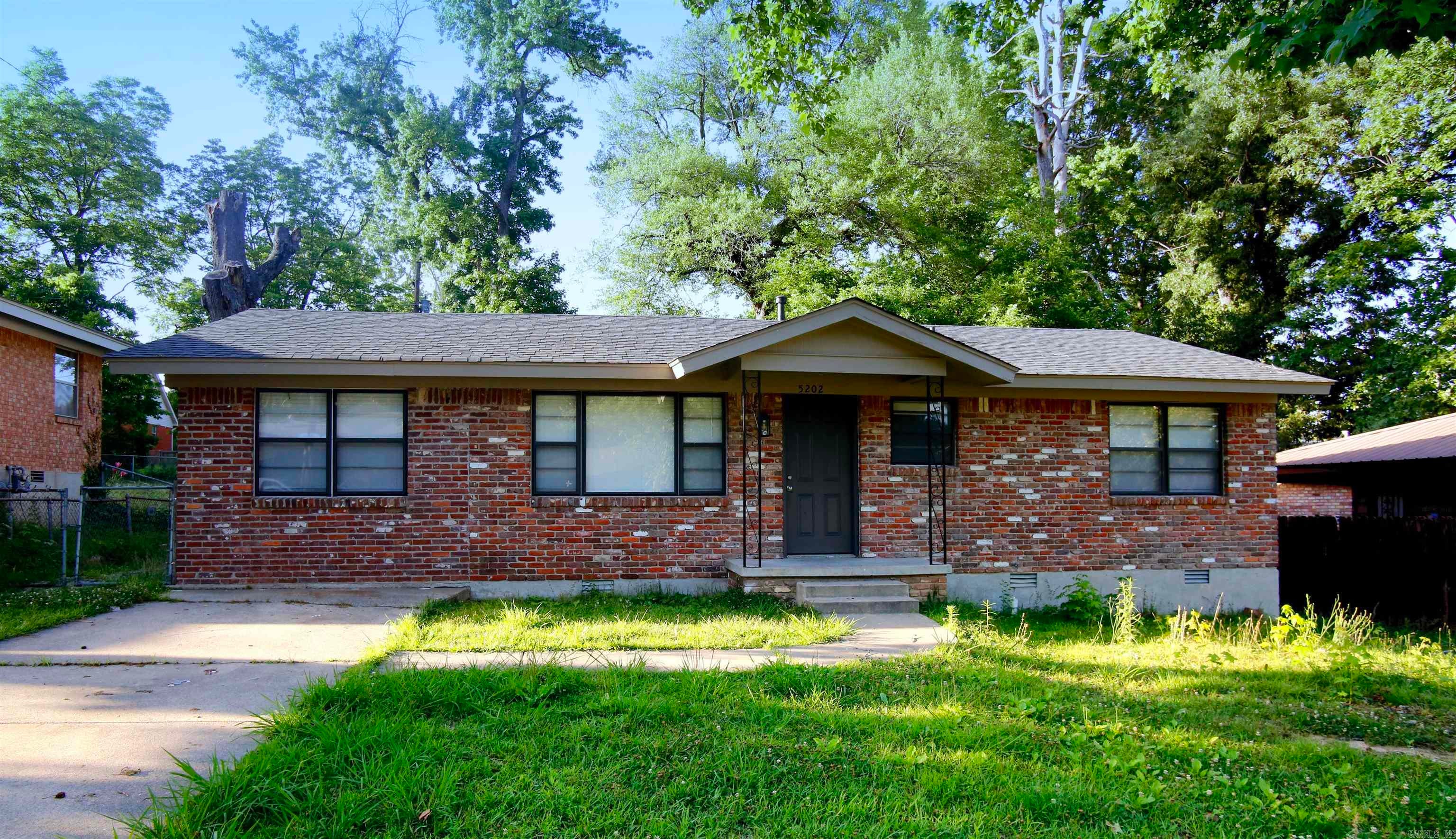 5202 S Wakefield Drive — photo