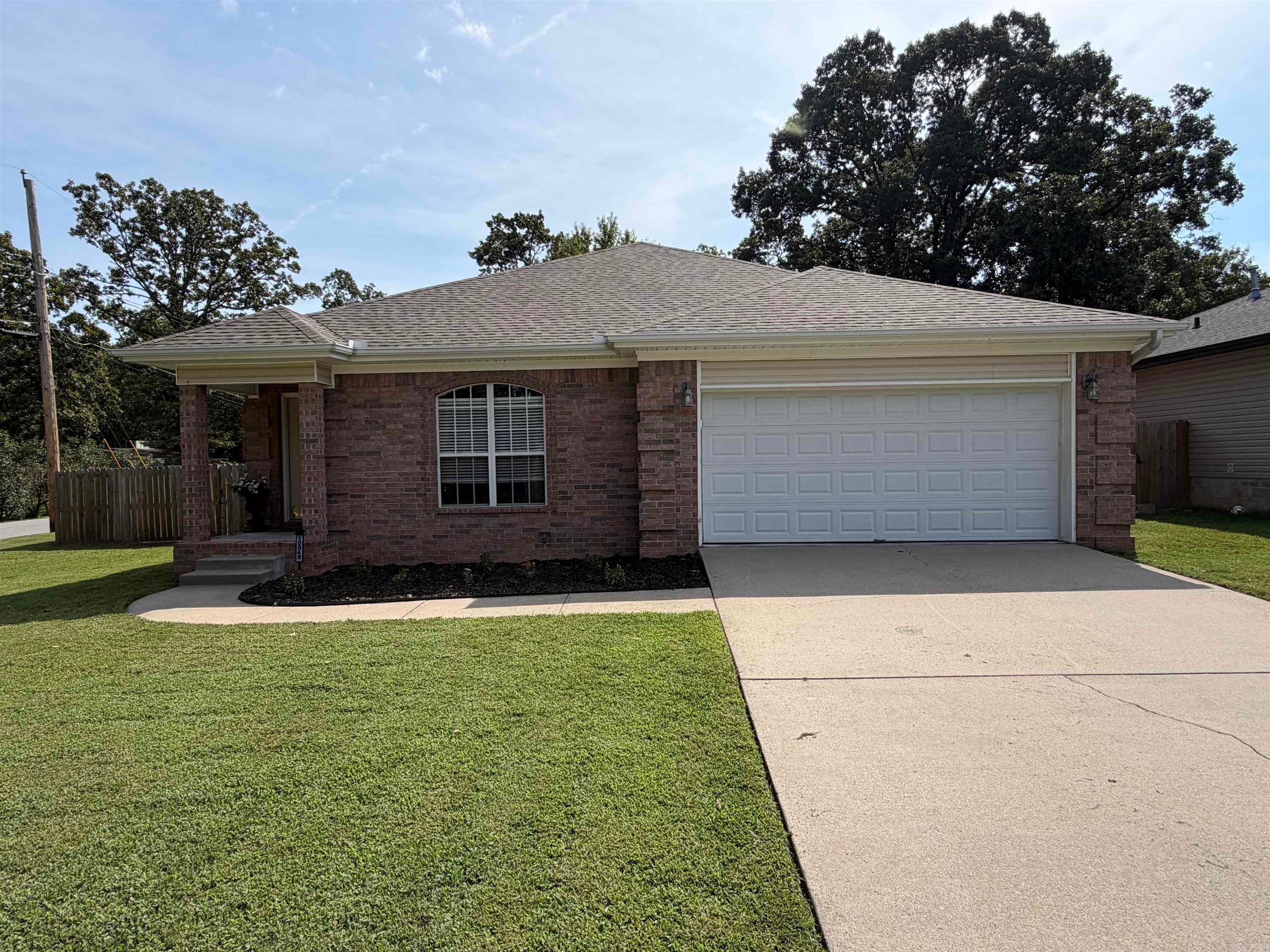 10048 Farris Ave — photo